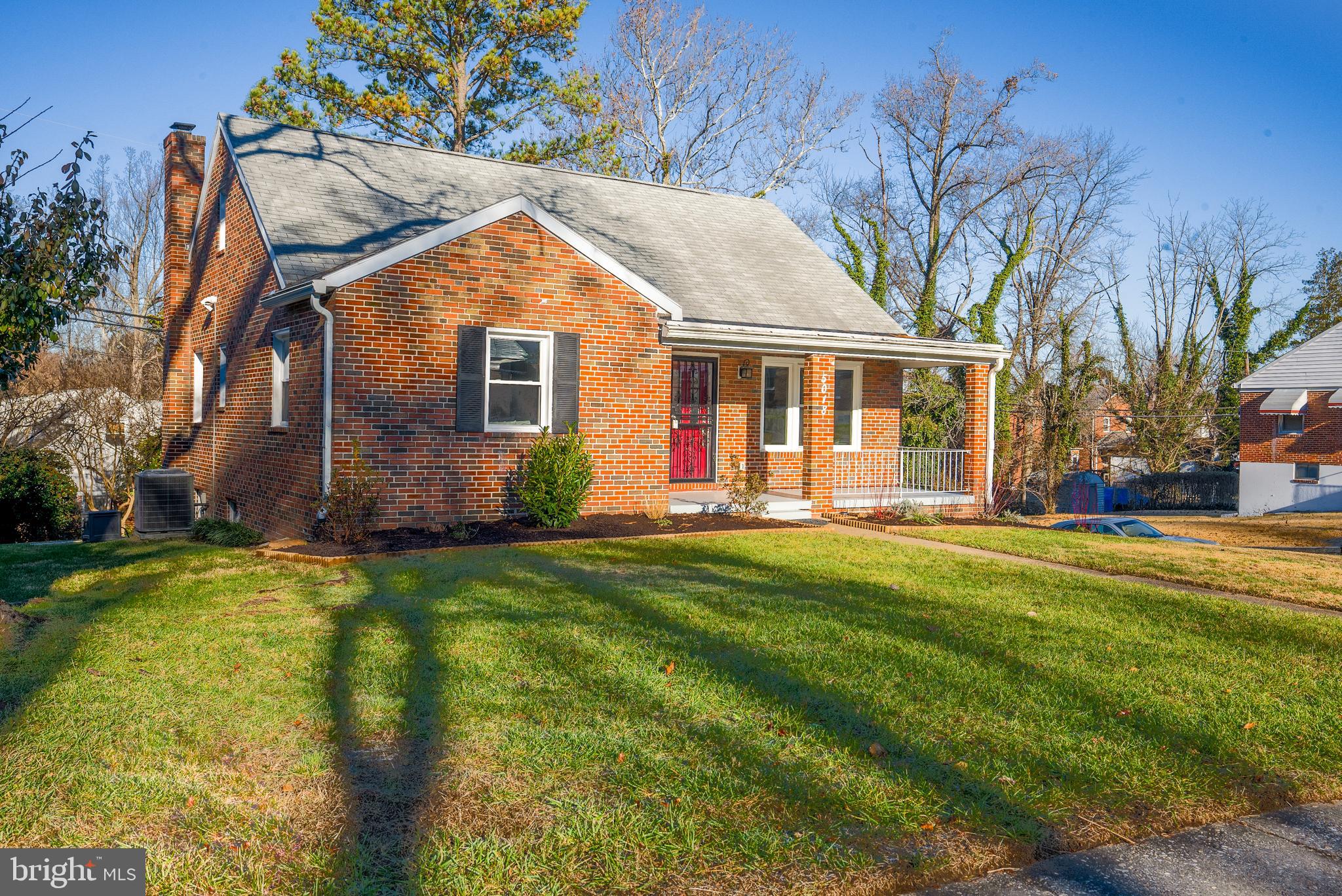 LAURAVILLE HISTORIC DISTRICT - Residential