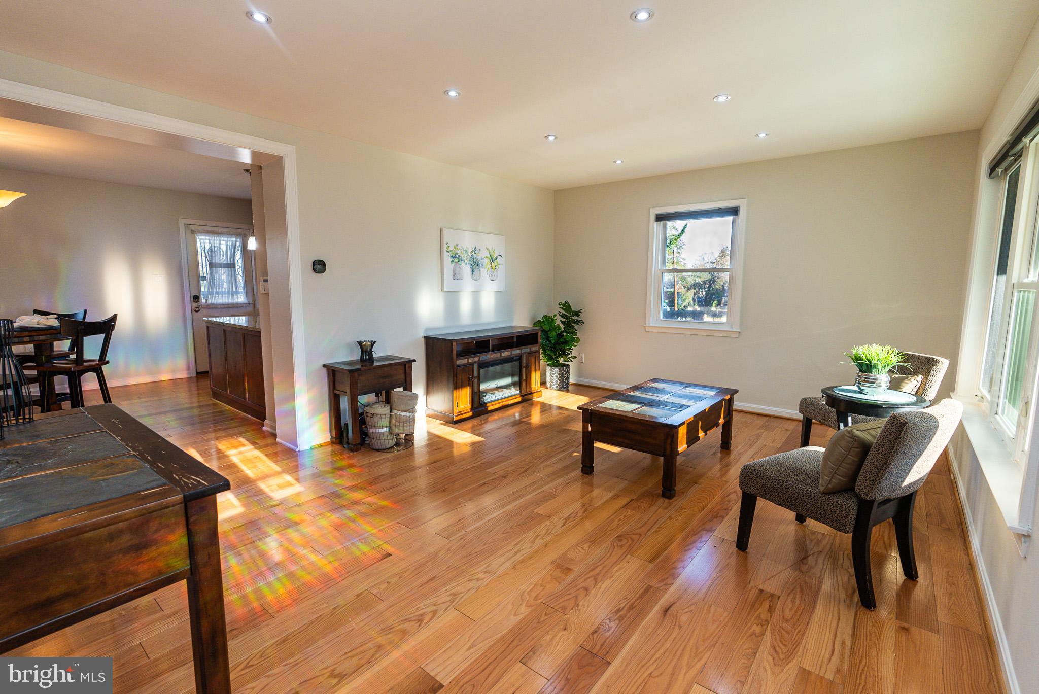 LAURAVILLE HISTORIC DISTRICT - Residential