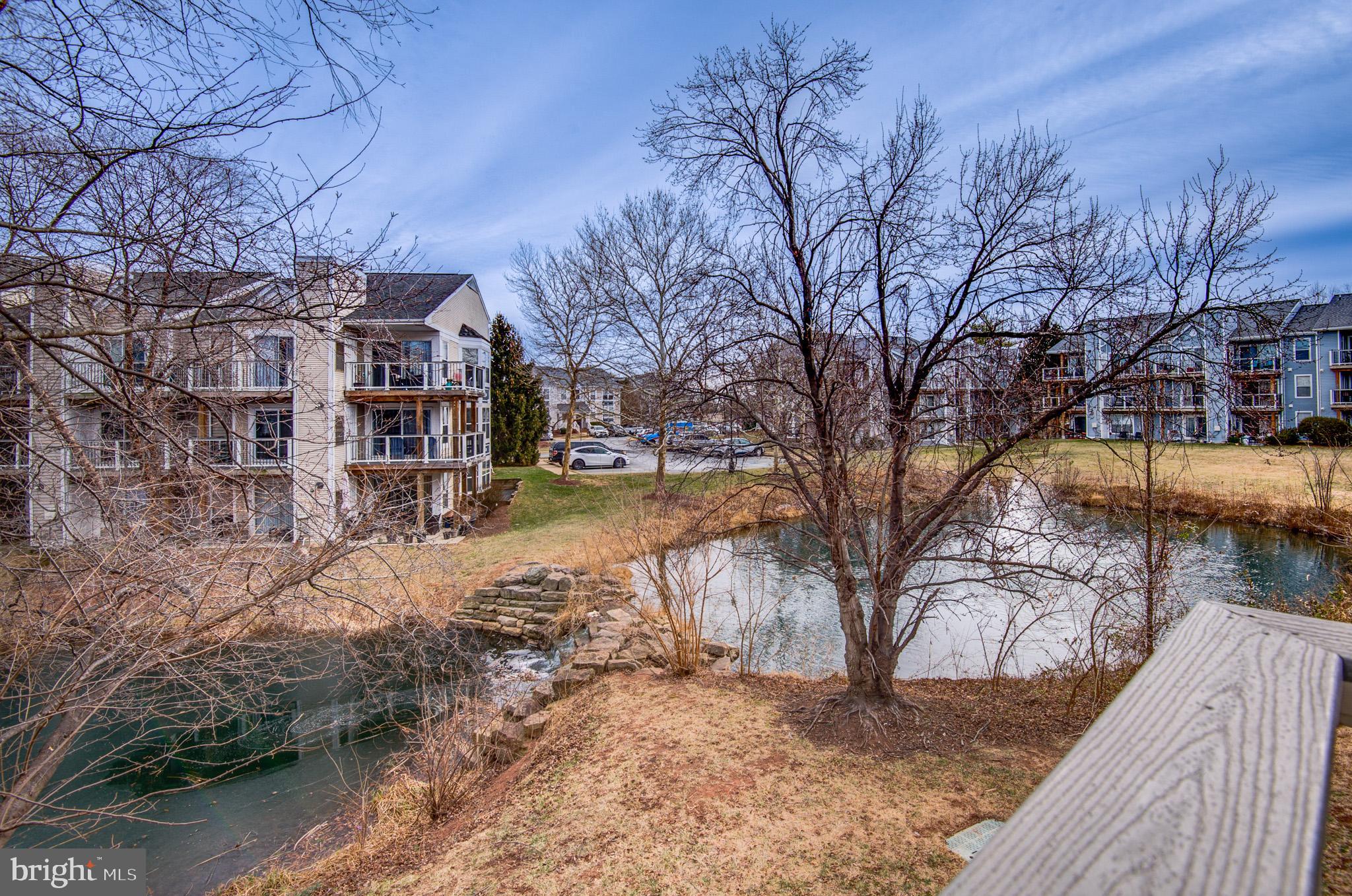 ASHBURN VILLAGE - Residential