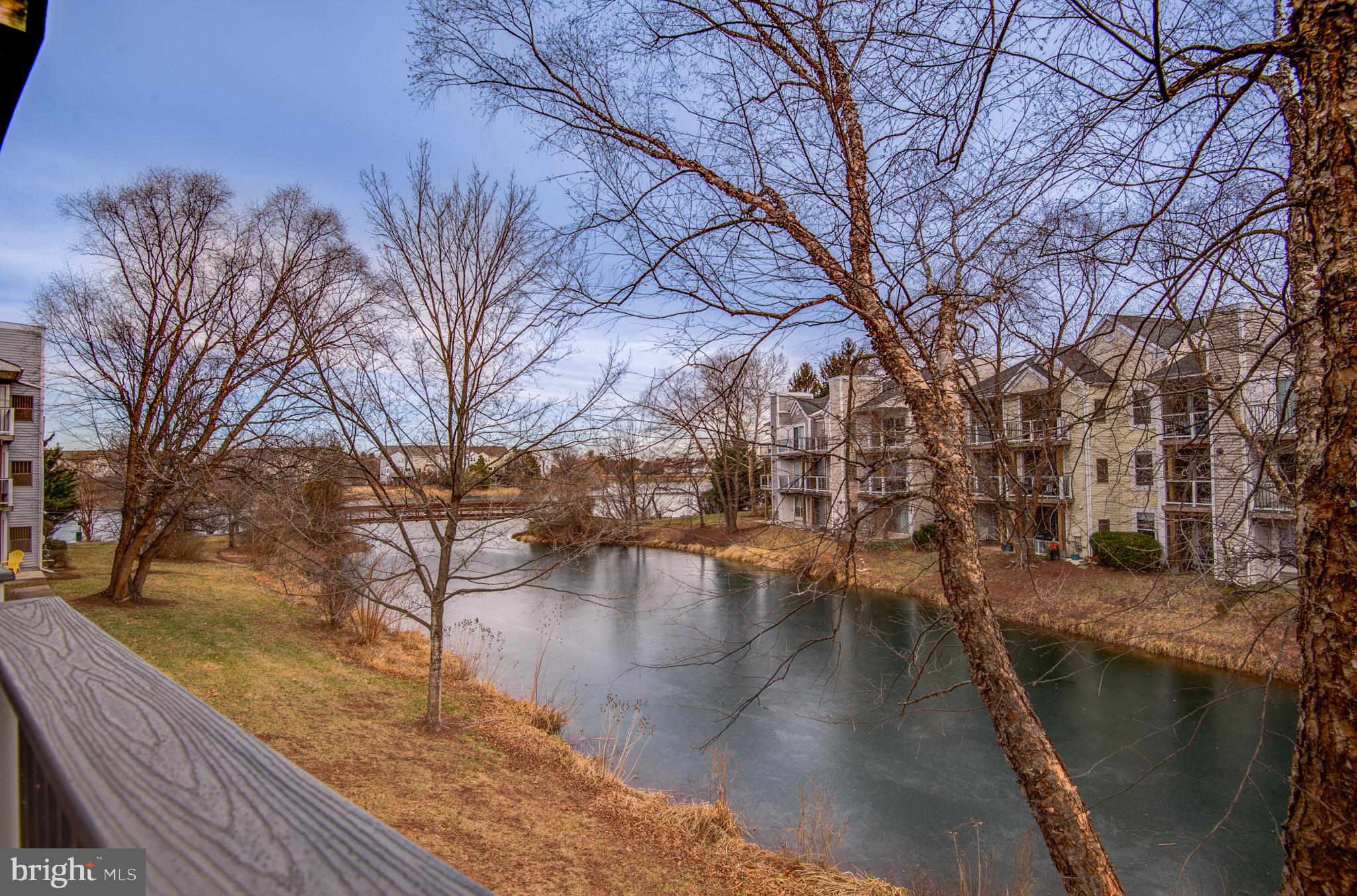 ASHBURN VILLAGE - Residential