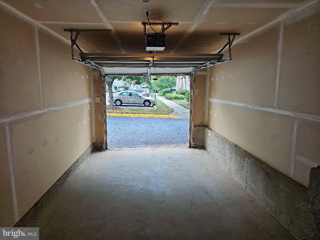 KING FARM - Residential Lease