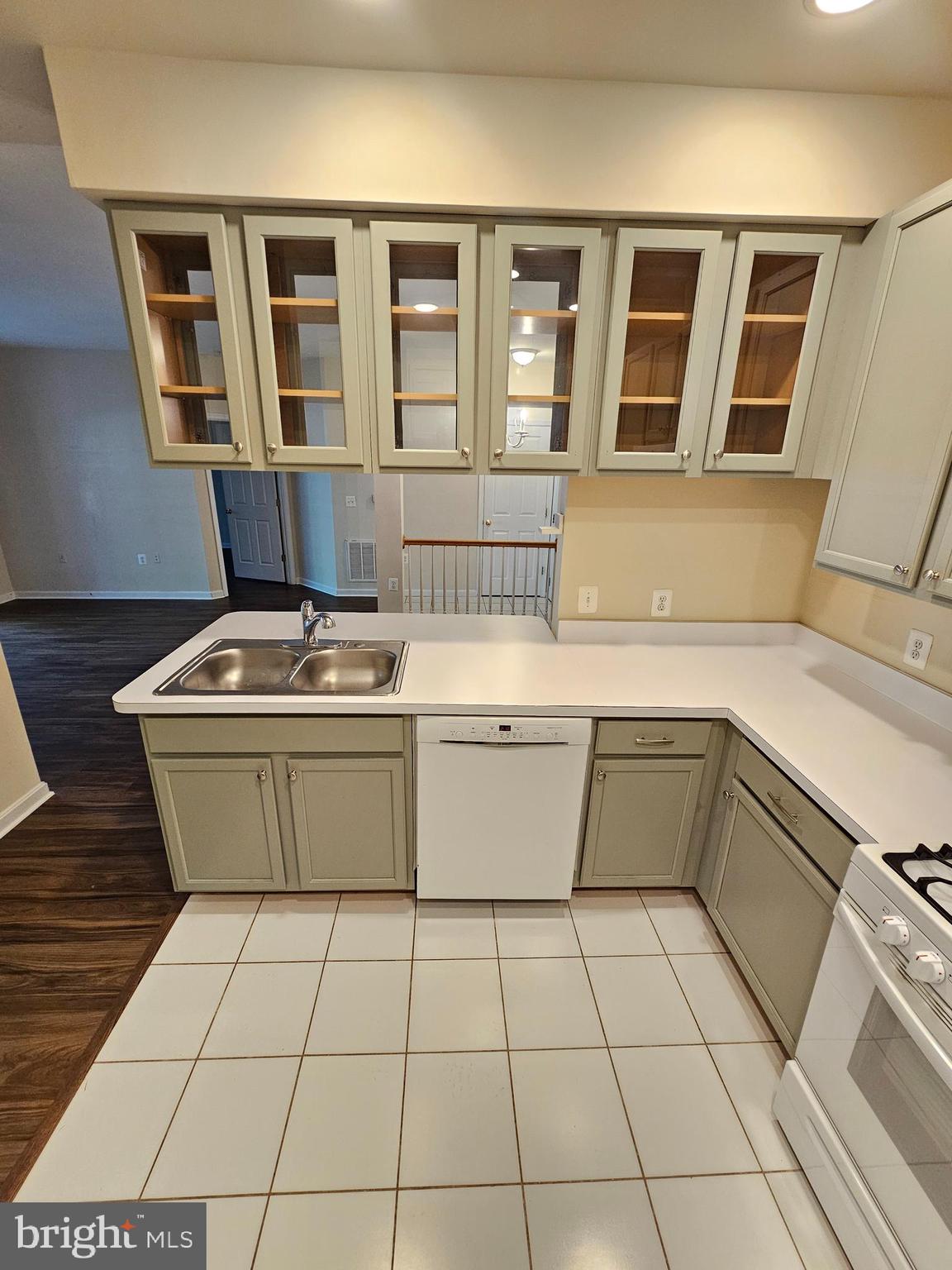 KING FARM - Residential Lease