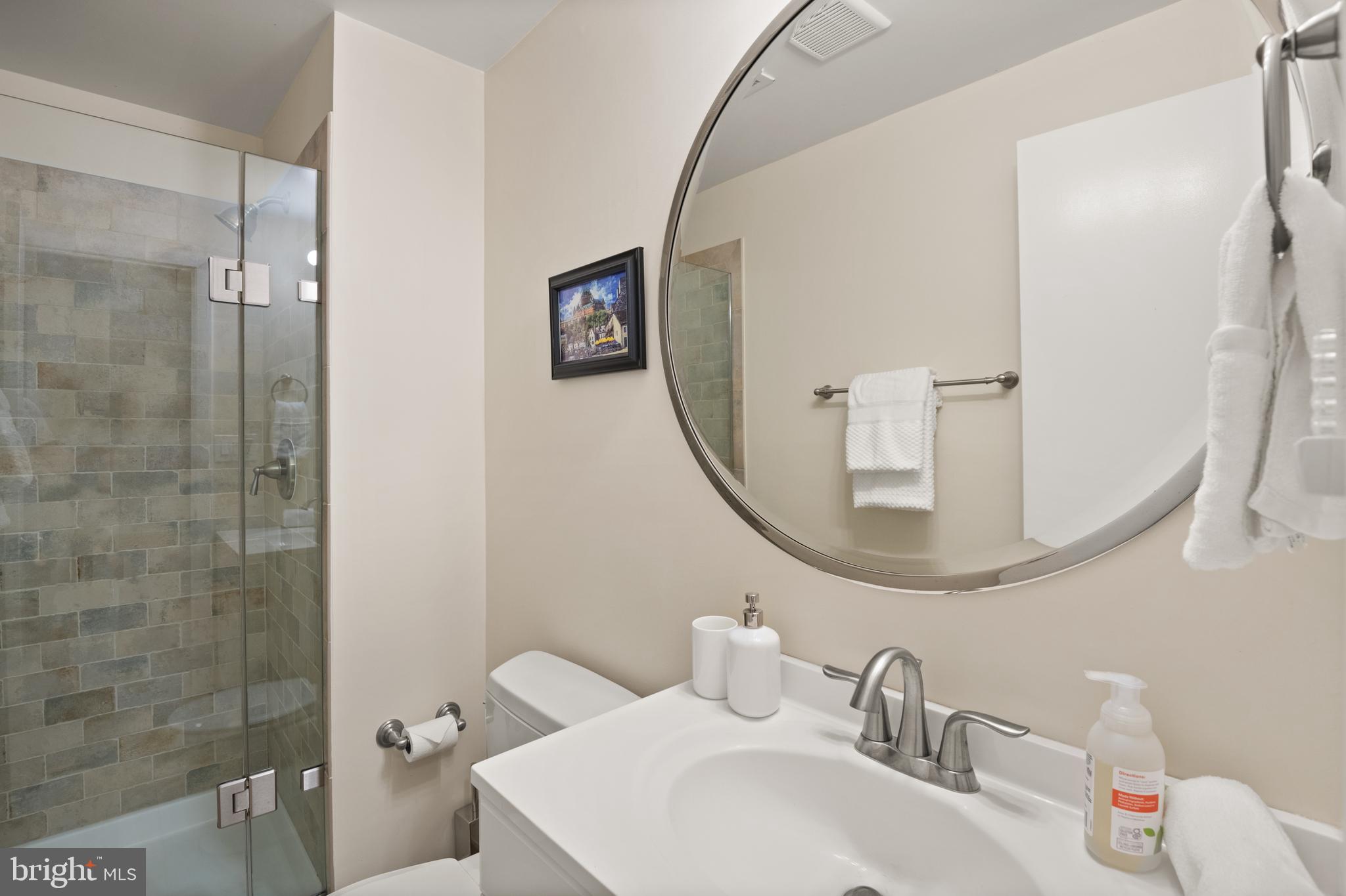 CARDEROCK SPRINGS - Residential