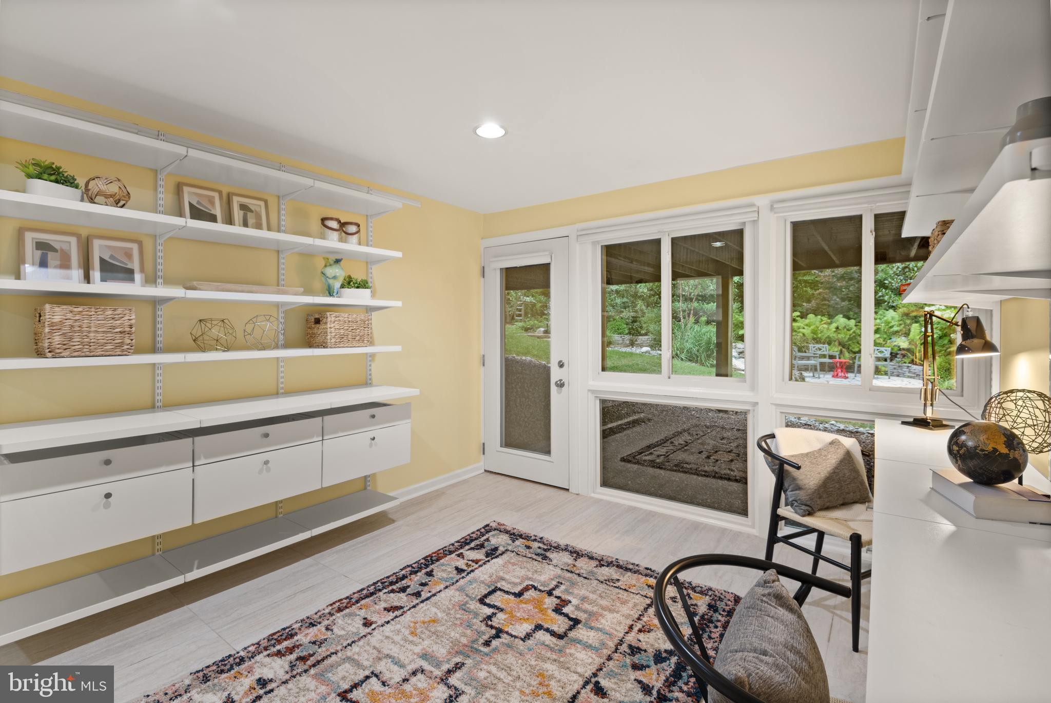 CARDEROCK SPRINGS - Residential