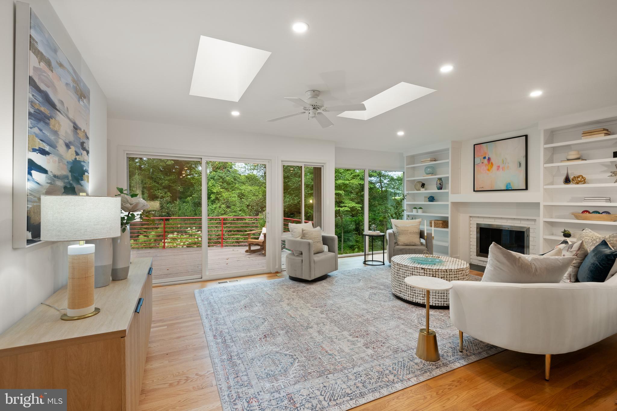 CARDEROCK SPRINGS - Residential