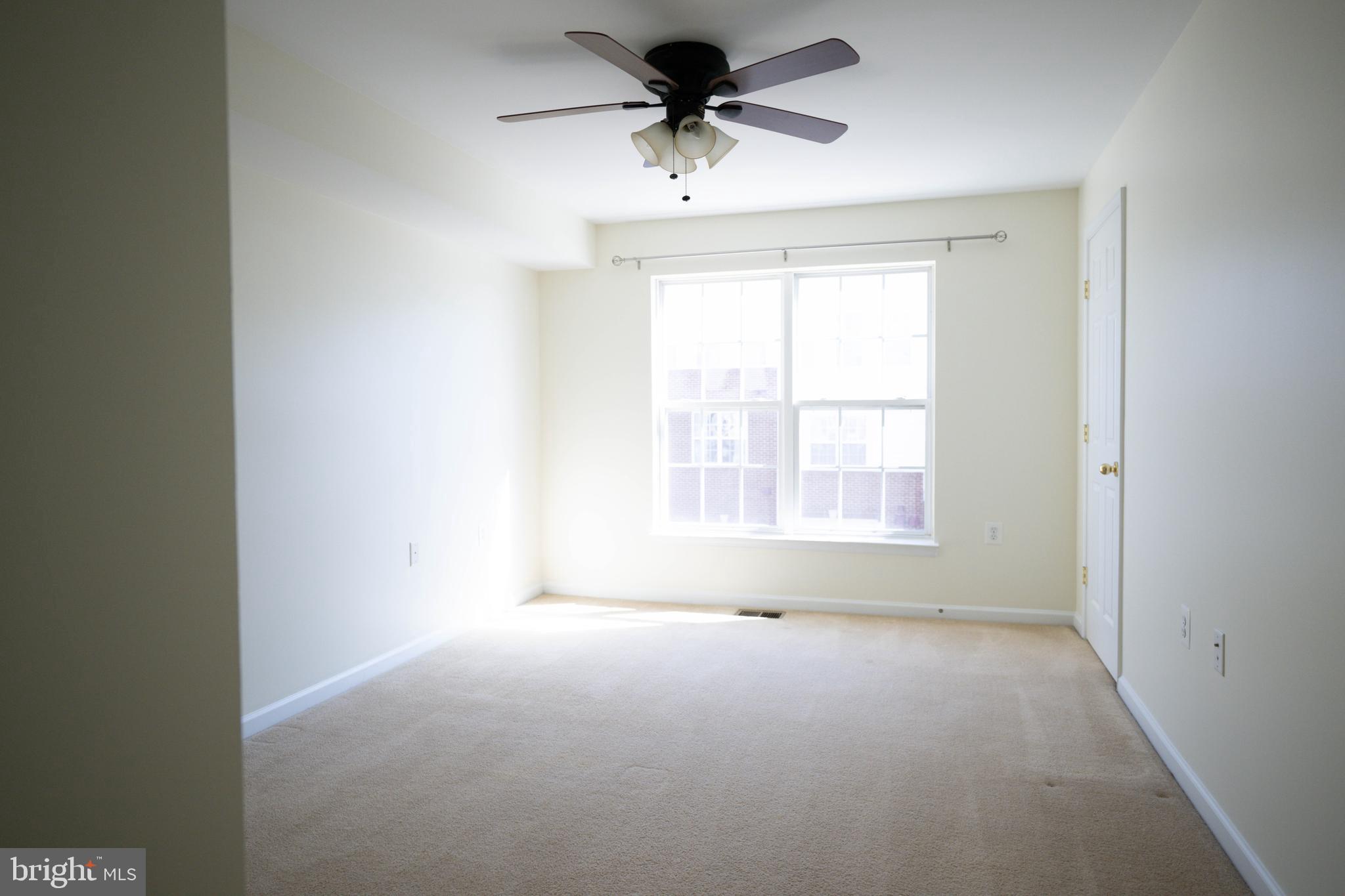 MARKET CENTER - Residential Lease