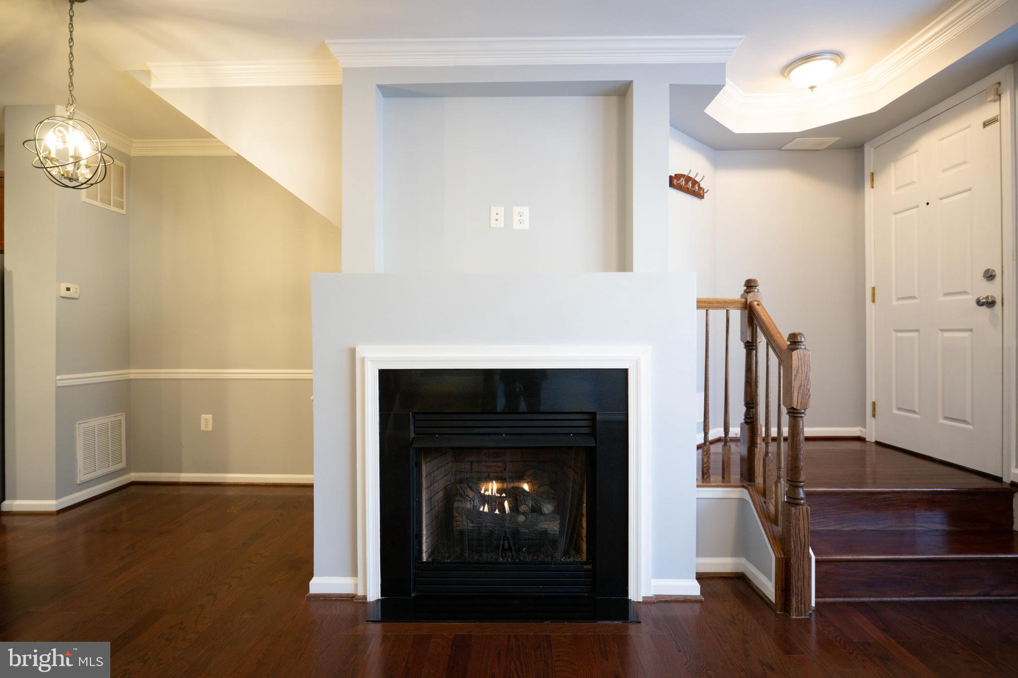 MARKET CENTER - Residential Lease