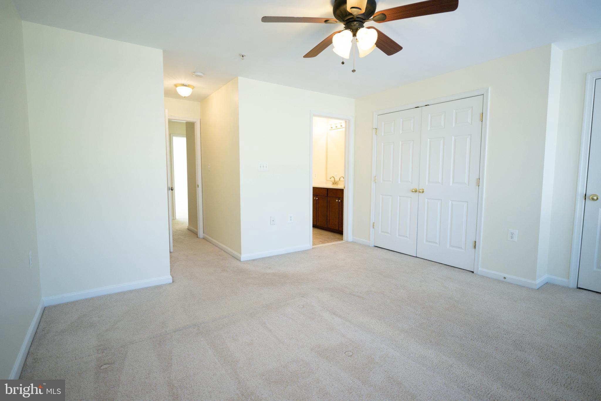 MARKET CENTER - Residential Lease