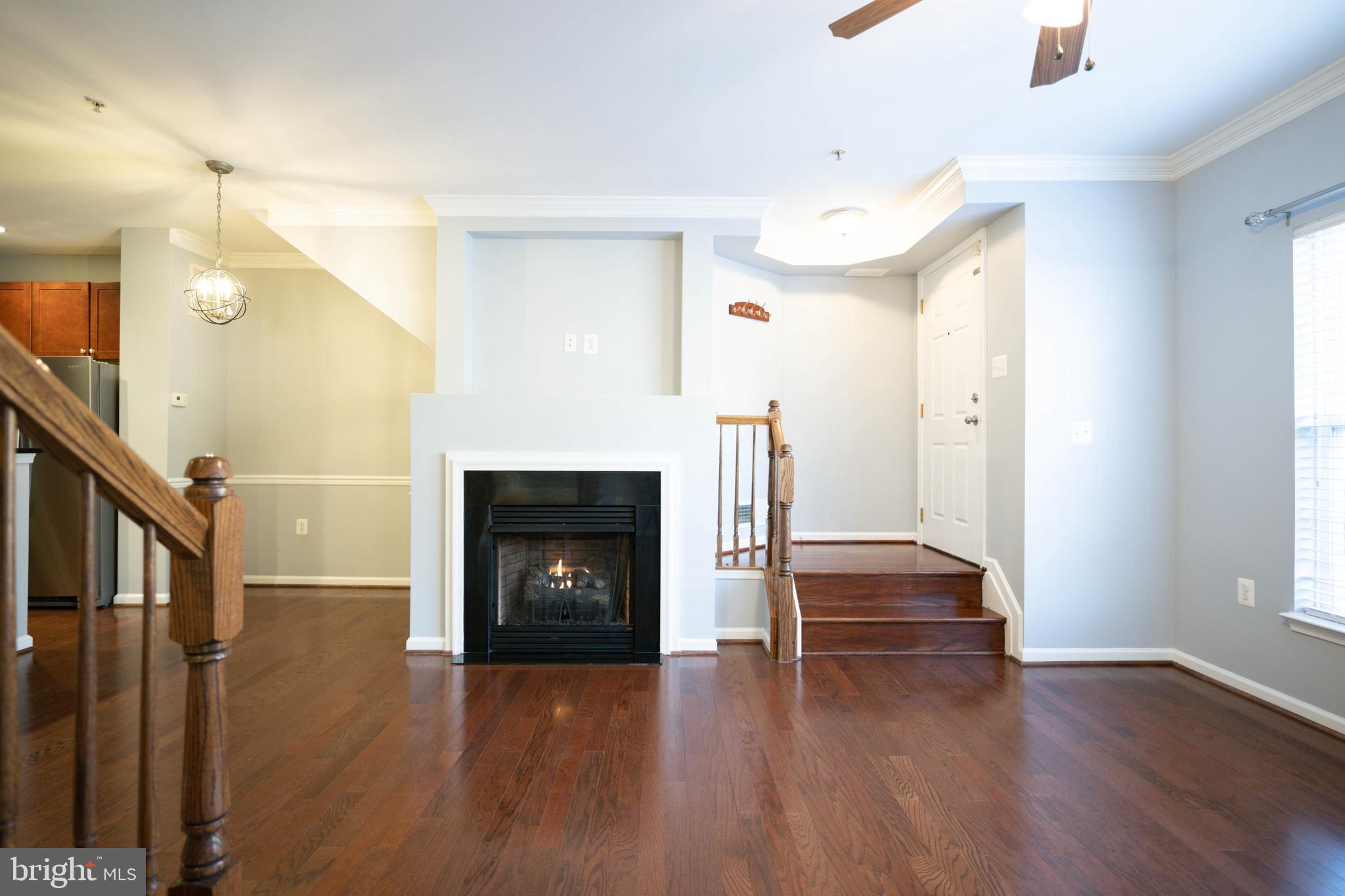 MARKET CENTER - Residential Lease