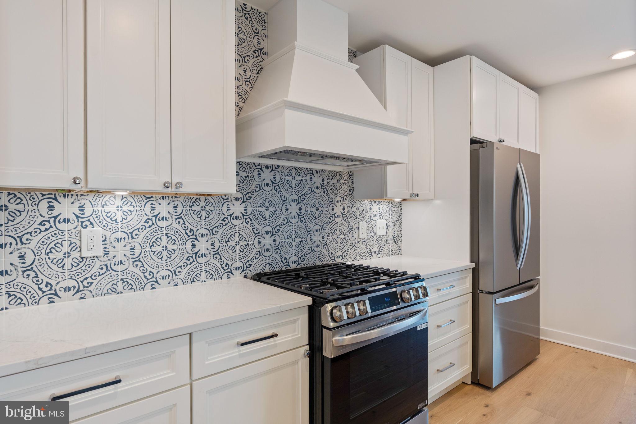 HAMPDEN HISTORIC DISTRICT - Residential