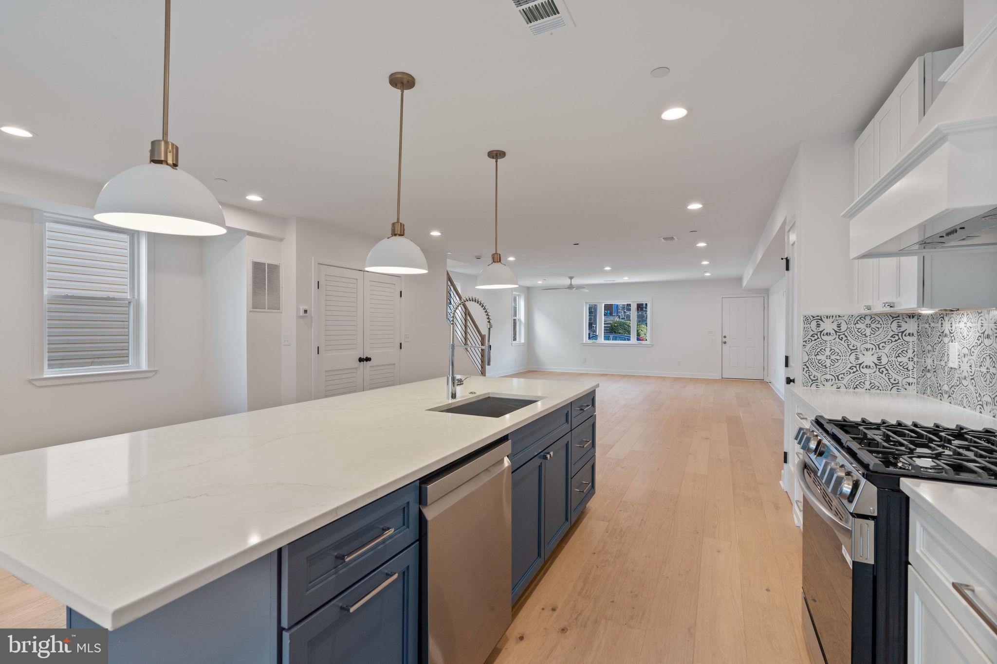 HAMPDEN HISTORIC DISTRICT - Residential