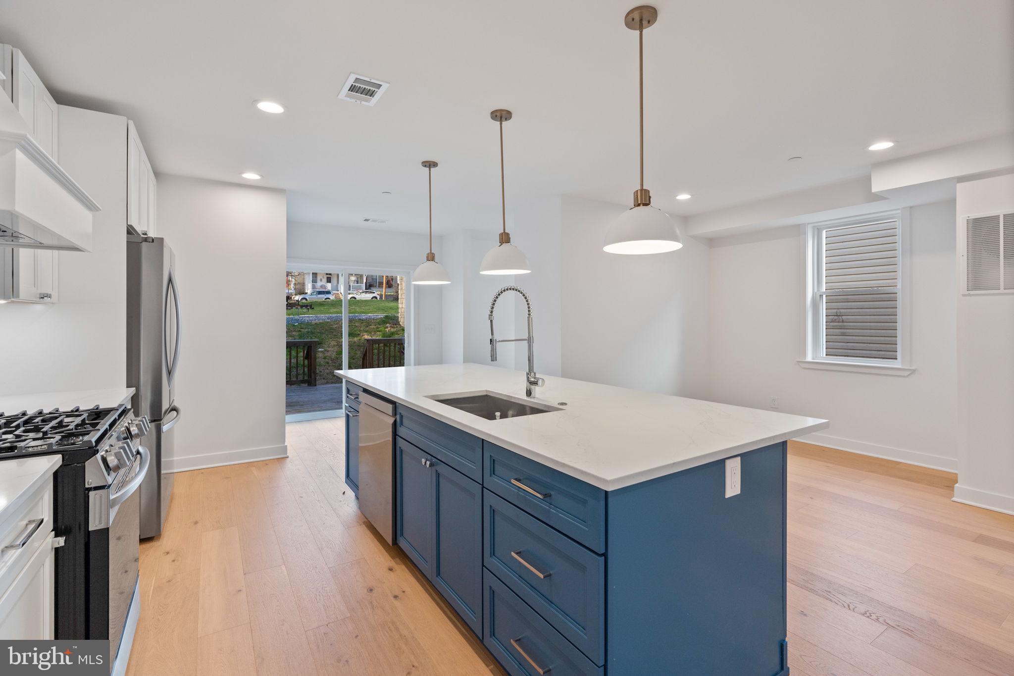 HAMPDEN HISTORIC DISTRICT - Residential