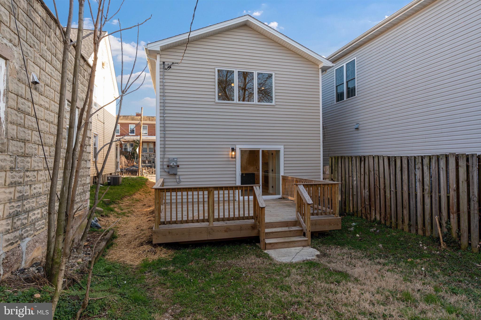 HAMPDEN HISTORIC DISTRICT - Residential