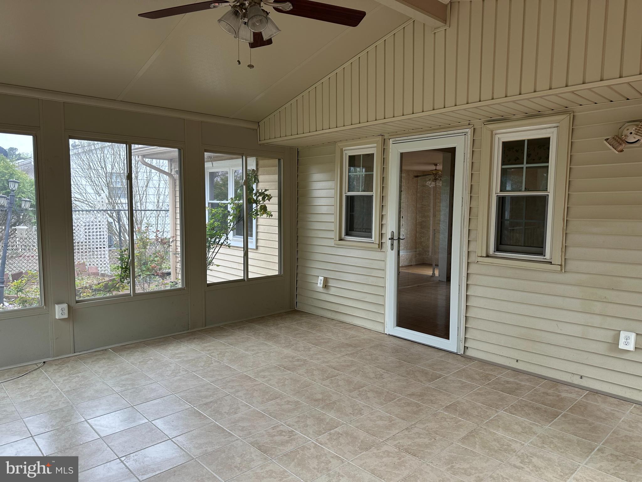 DALE CITY - Residential