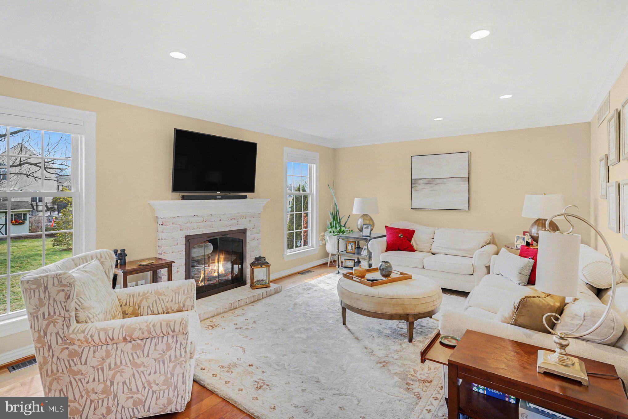 CHARLESTOWNE - Residential