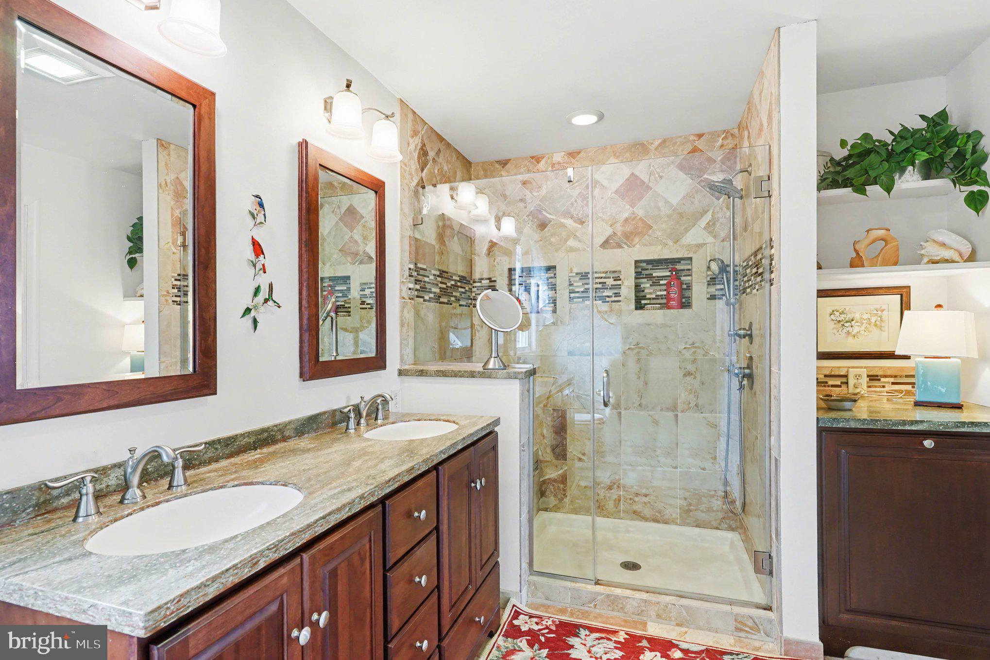 CHARLESTOWNE - Residential