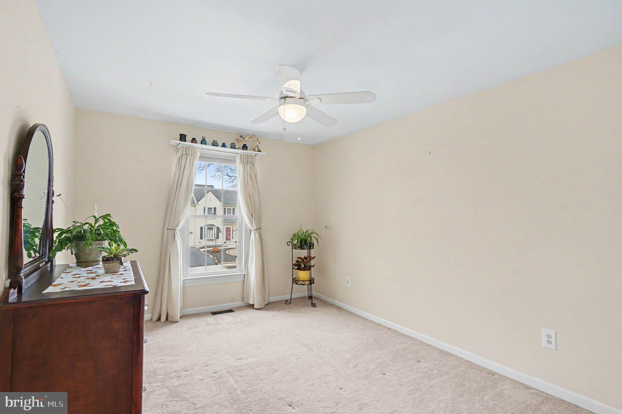 CHARLESTOWNE - Residential