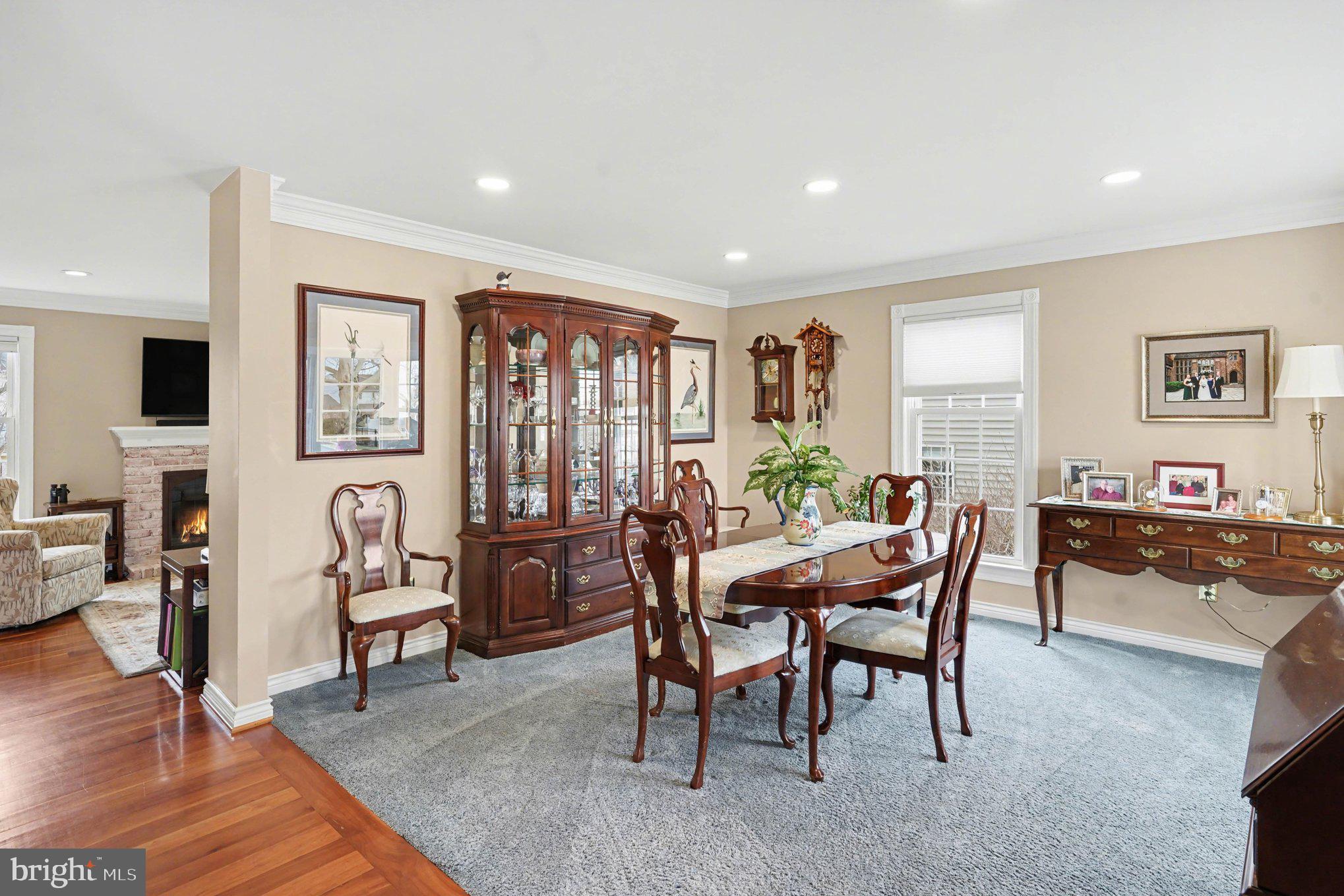 CHARLESTOWNE - Residential