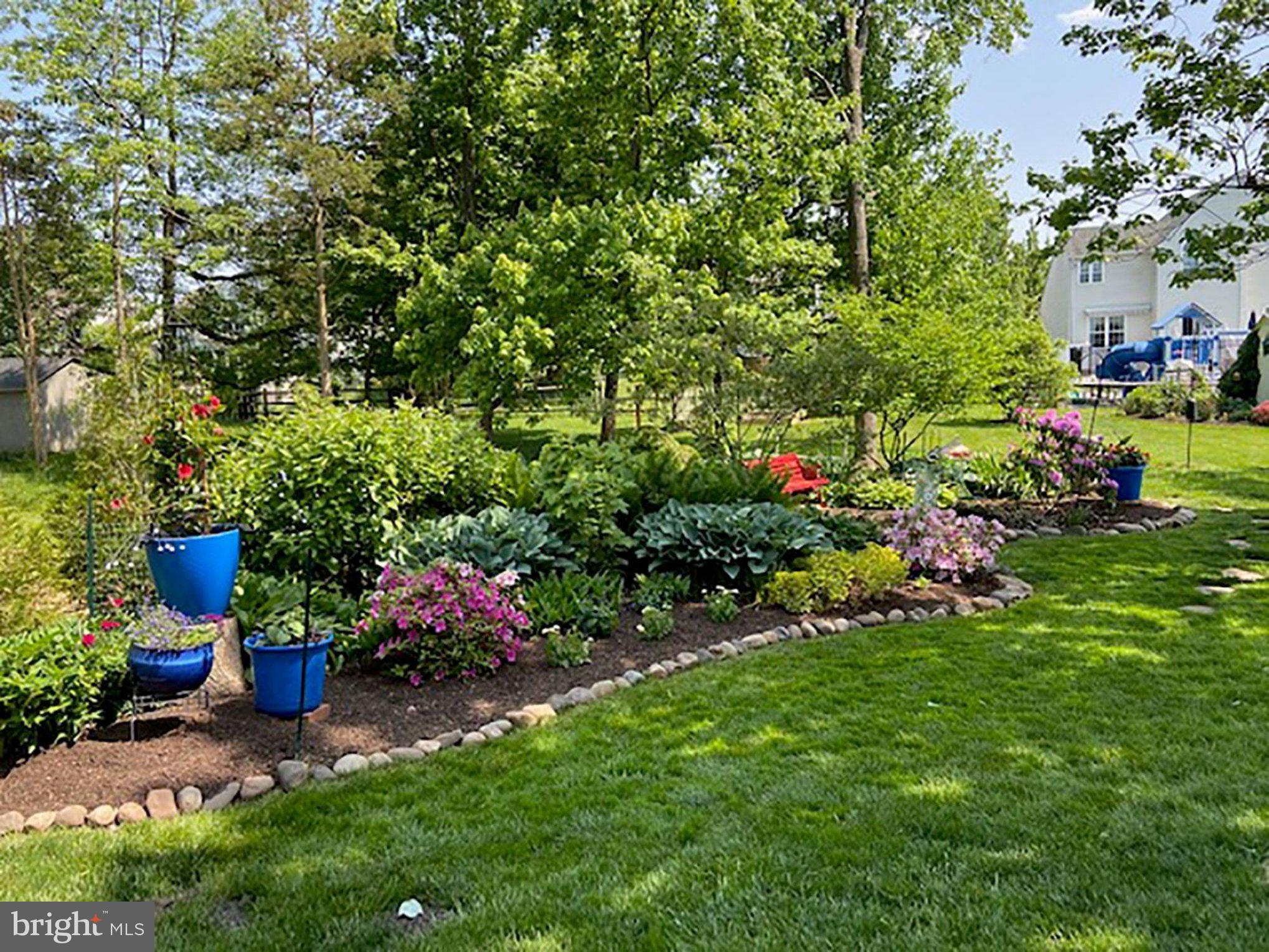 CHARLESTOWNE - Residential