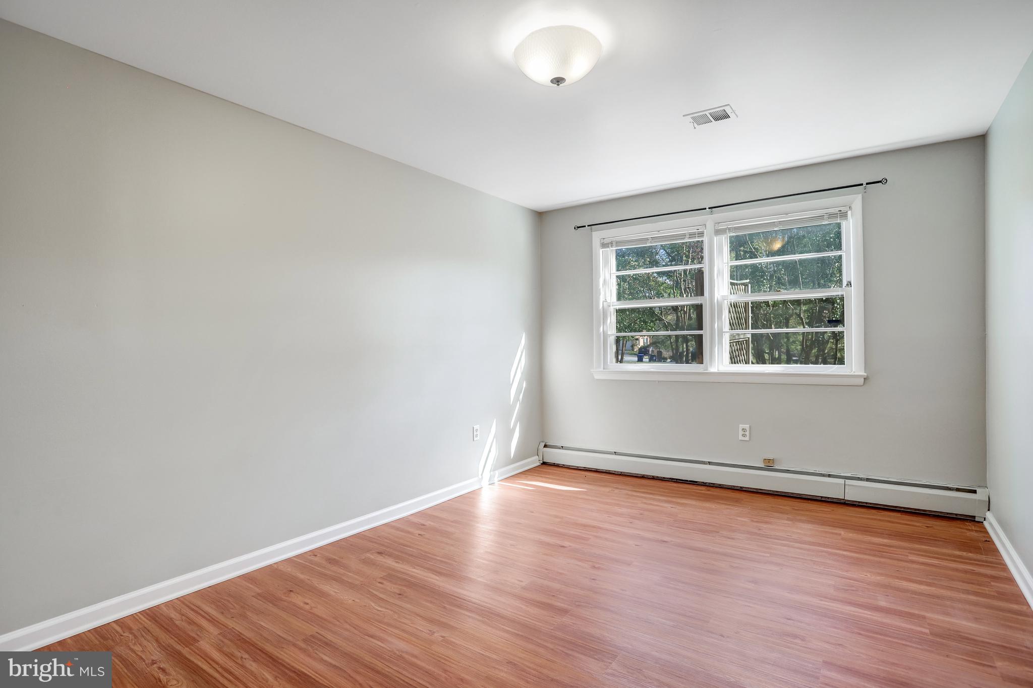 FALLS HILL - Residential Lease