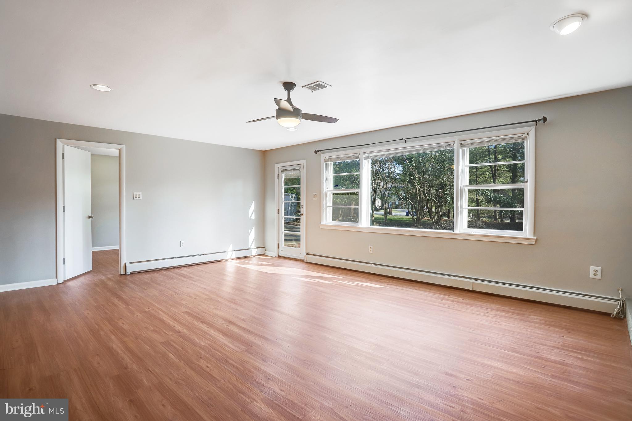 FALLS HILL - Residential Lease