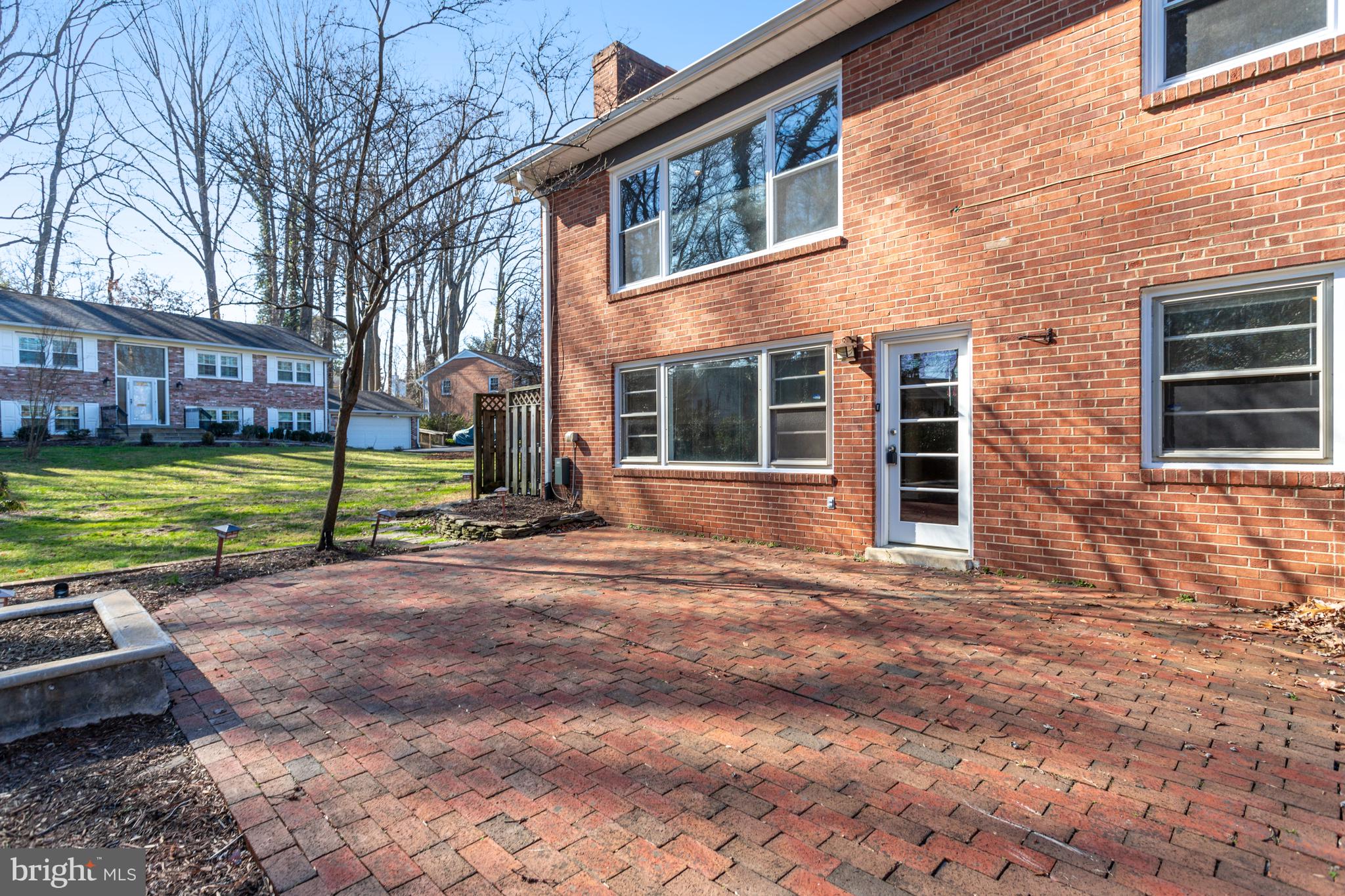 FALLS HILL - Residential Lease