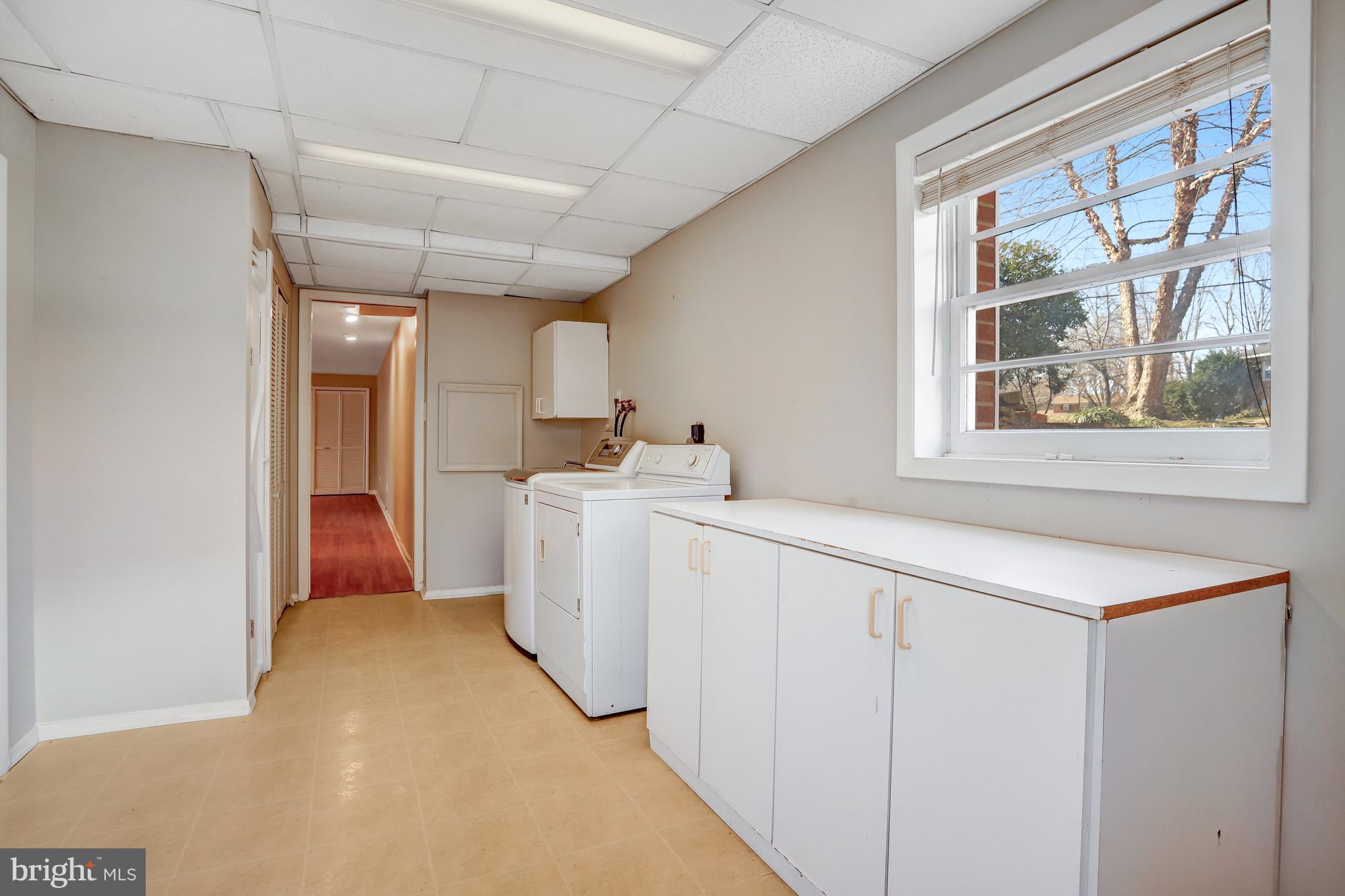 FALLS HILL - Residential Lease