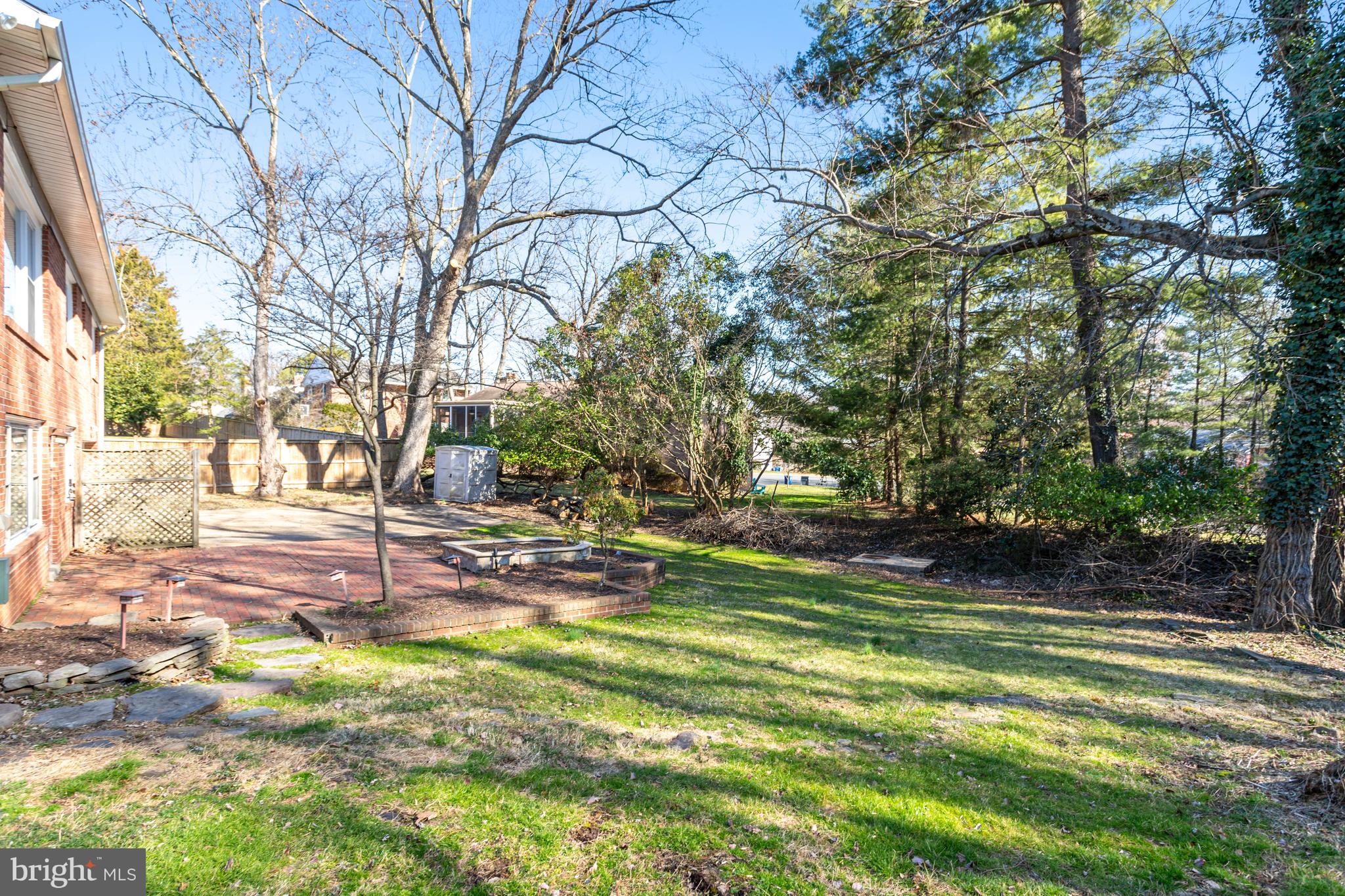 FALLS HILL - Residential Lease