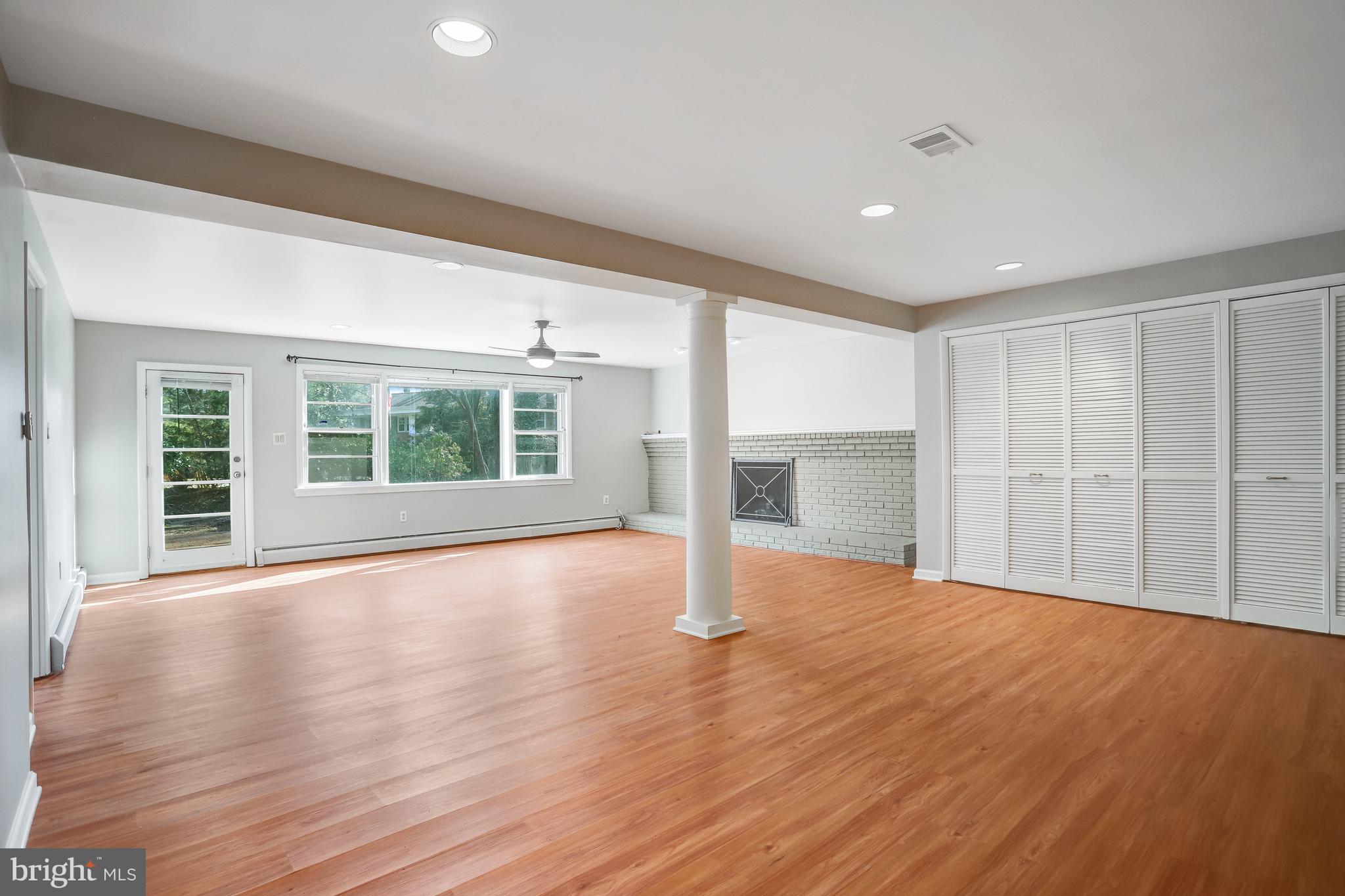 FALLS HILL - Residential Lease