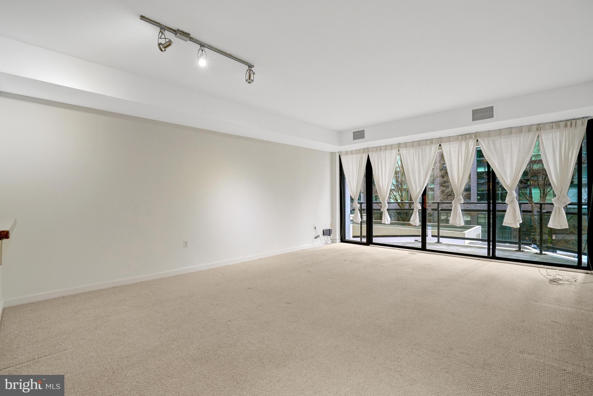 1530 KEY BOULEVARD 307