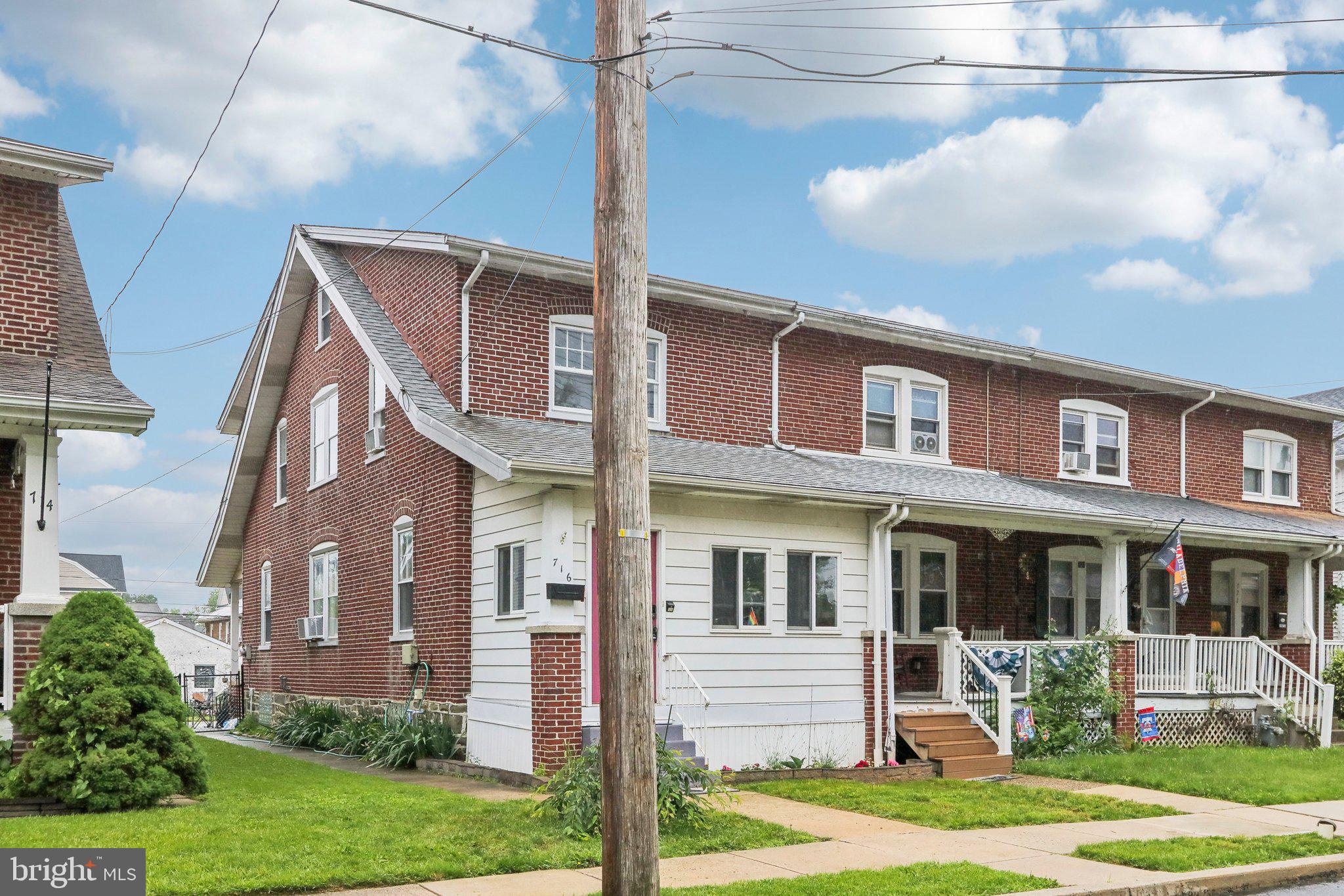 716 W 3RD STREET