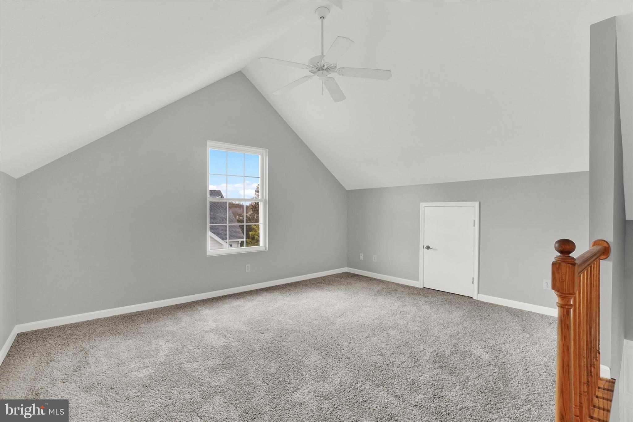 VILLAS ON THE LAKE - Residential