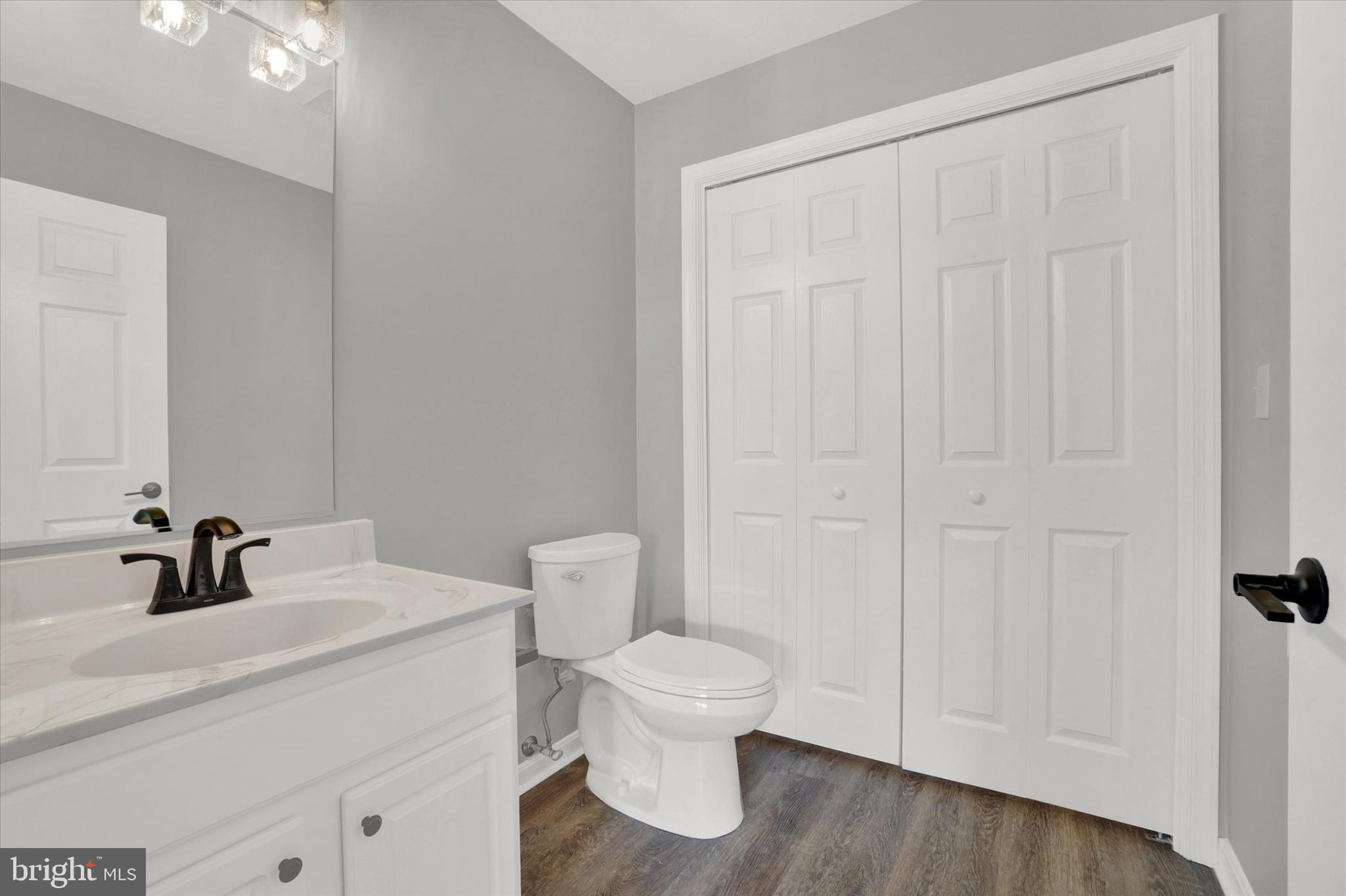 VILLAS ON THE LAKE - Residential