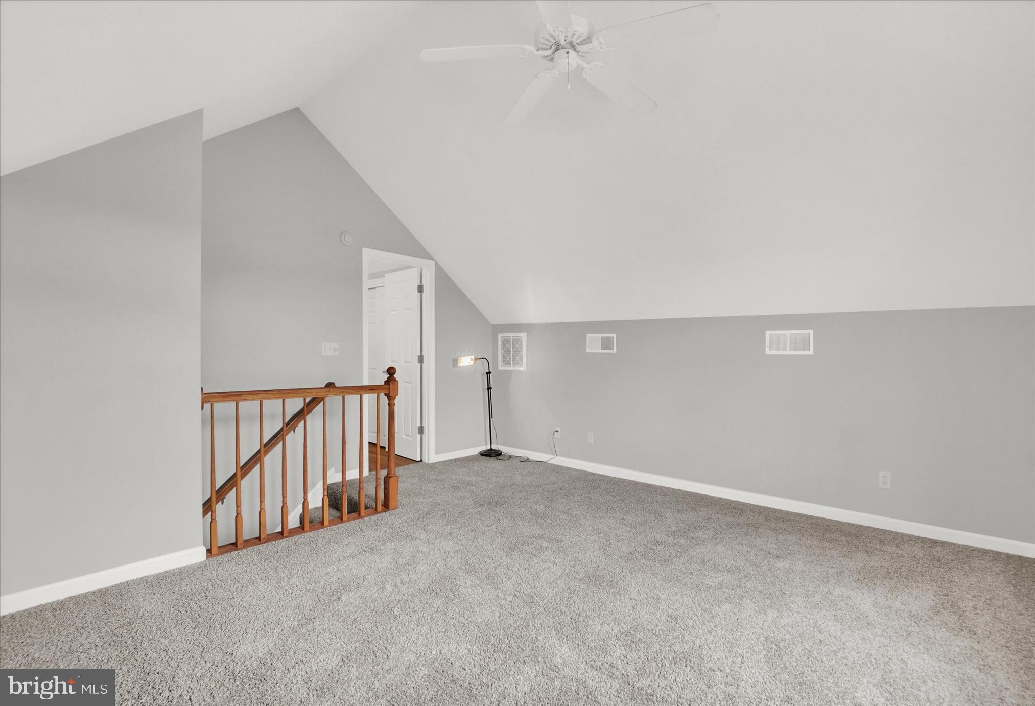 VILLAS ON THE LAKE - Residential