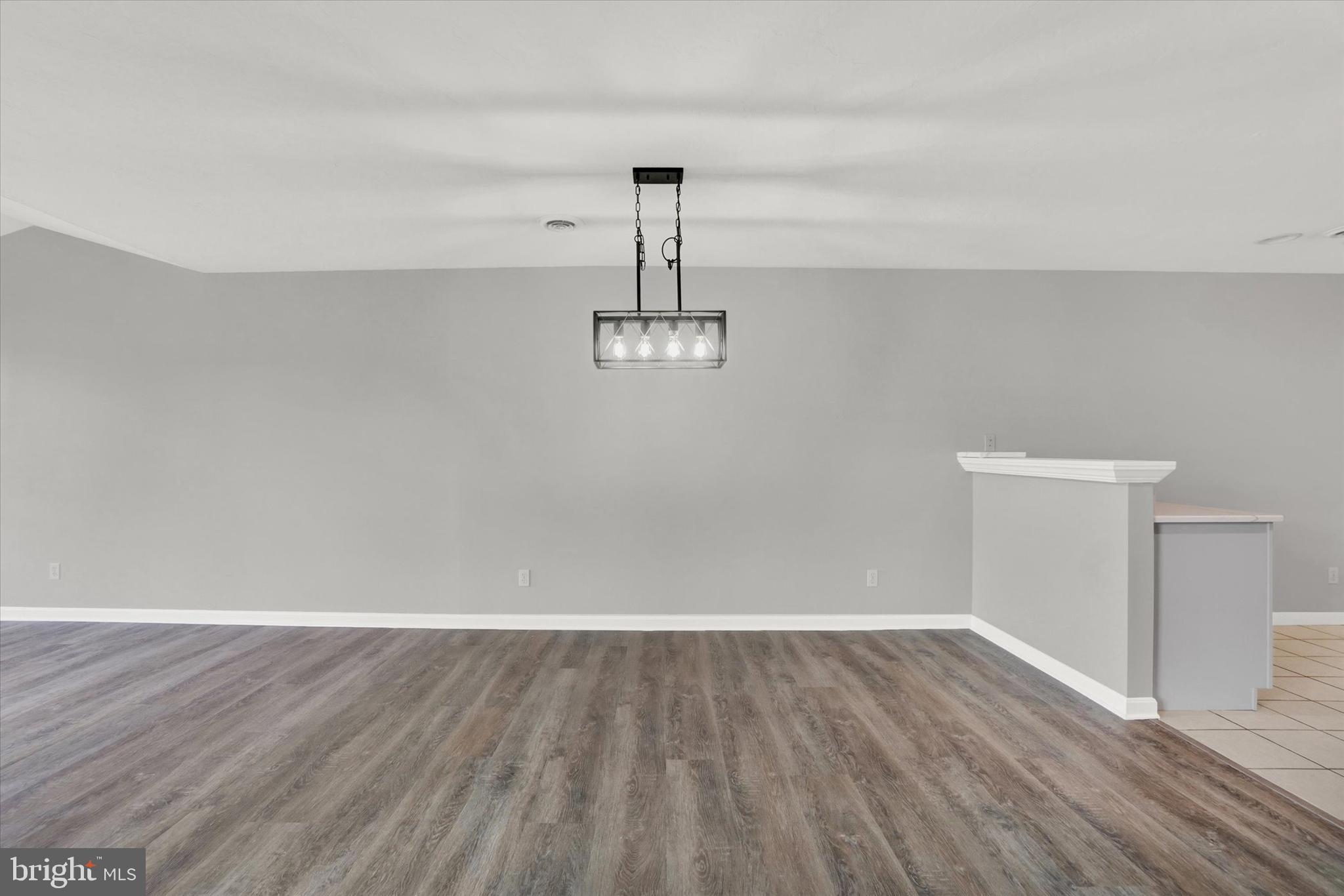 VILLAS ON THE LAKE - Residential