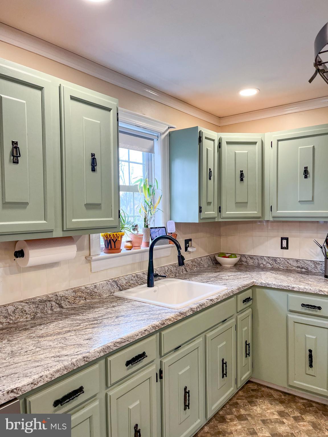 NORTHRIDGE - Residential