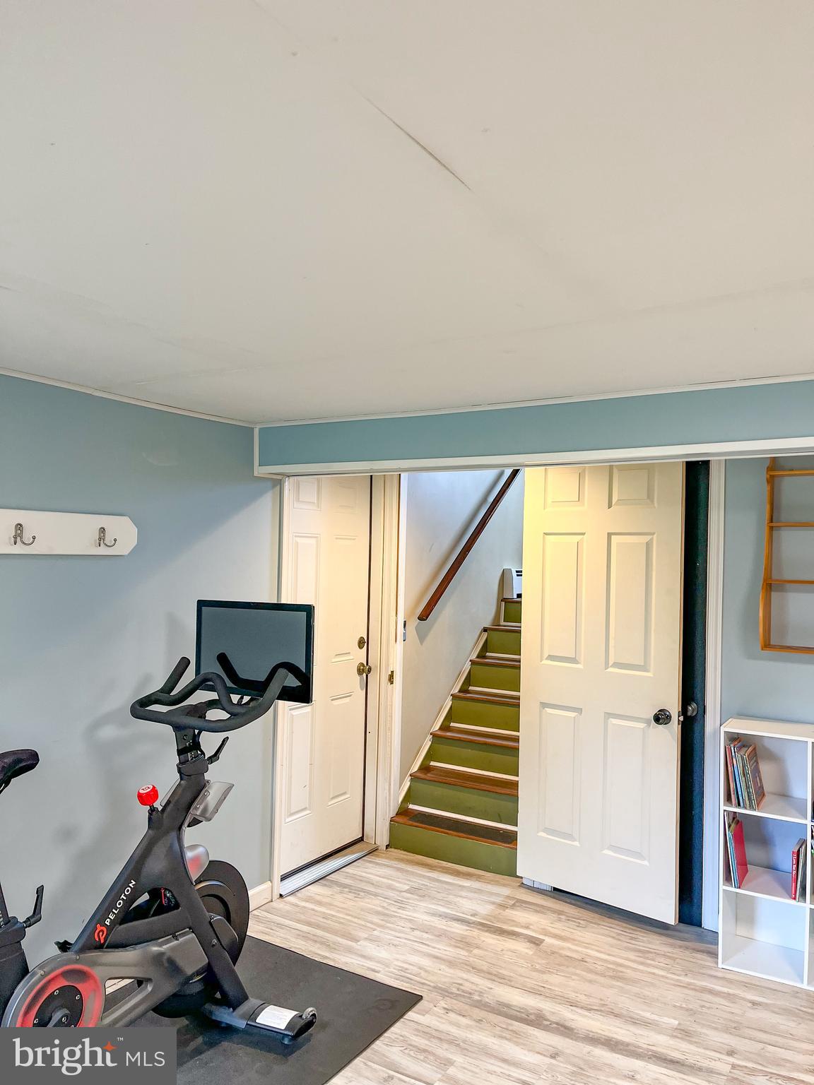 NORTHRIDGE - Residential