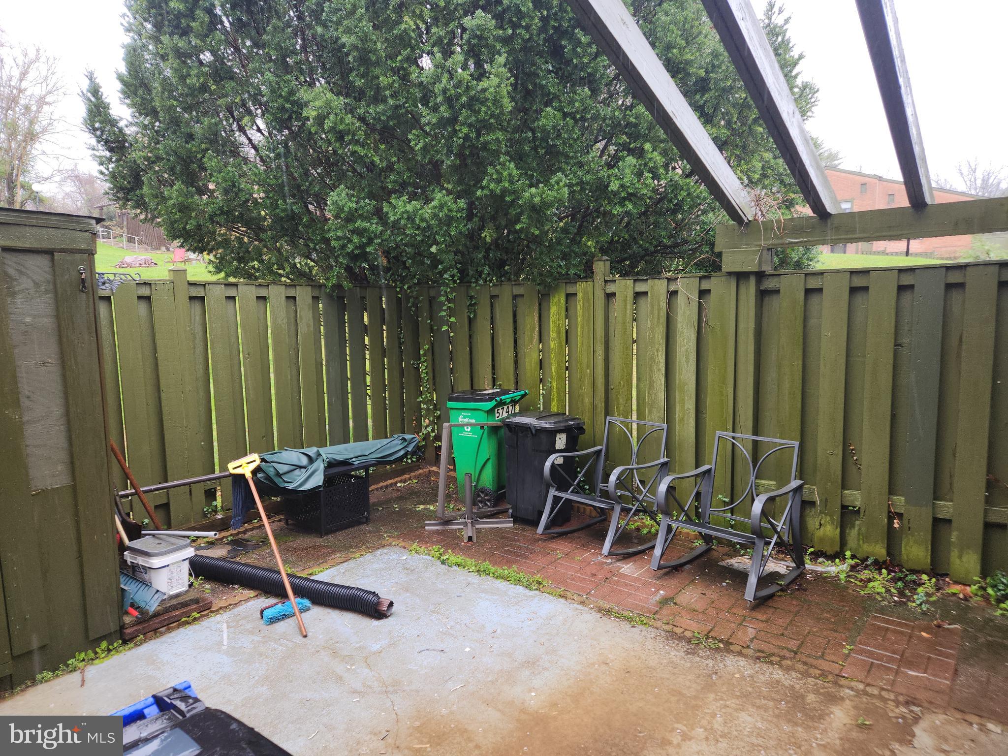 VILLAGE OF OAKLAND MILLS - Residential