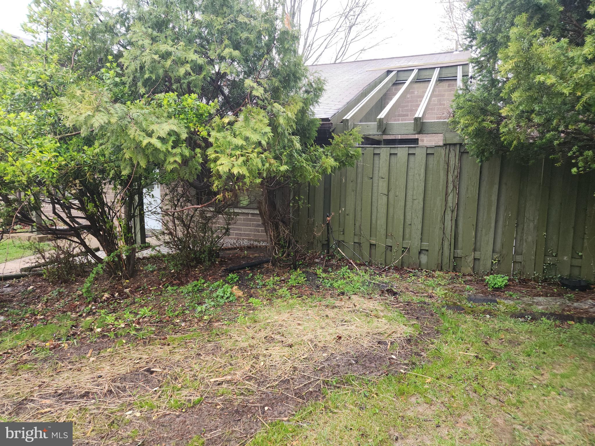 VILLAGE OF OAKLAND MILLS - Residential