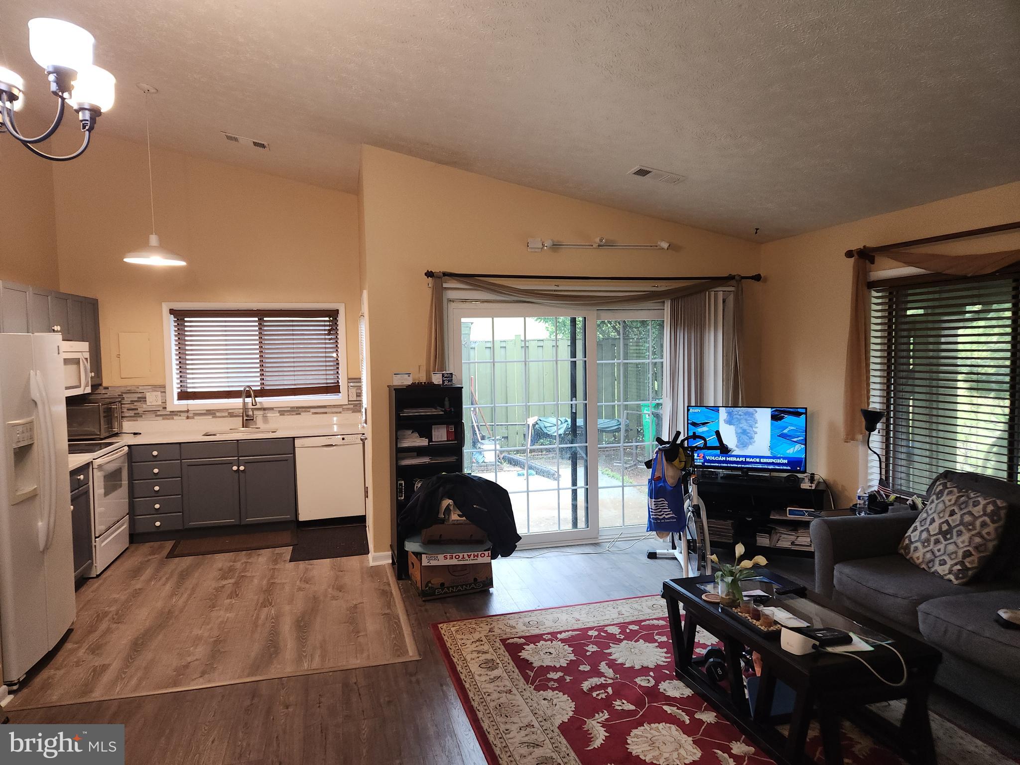 VILLAGE OF OAKLAND MILLS - Residential