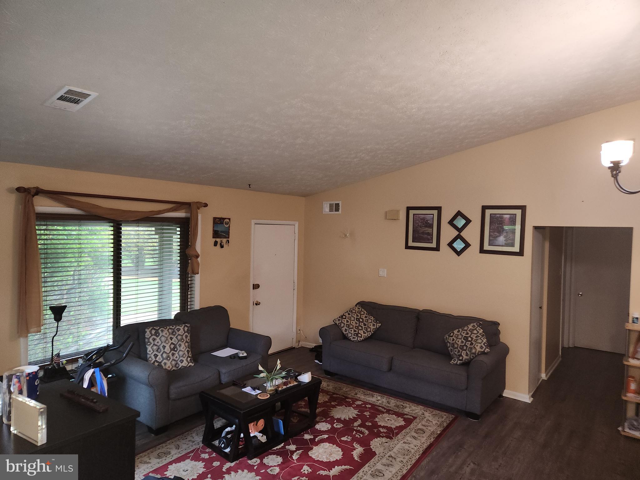 VILLAGE OF OAKLAND MILLS - Residential