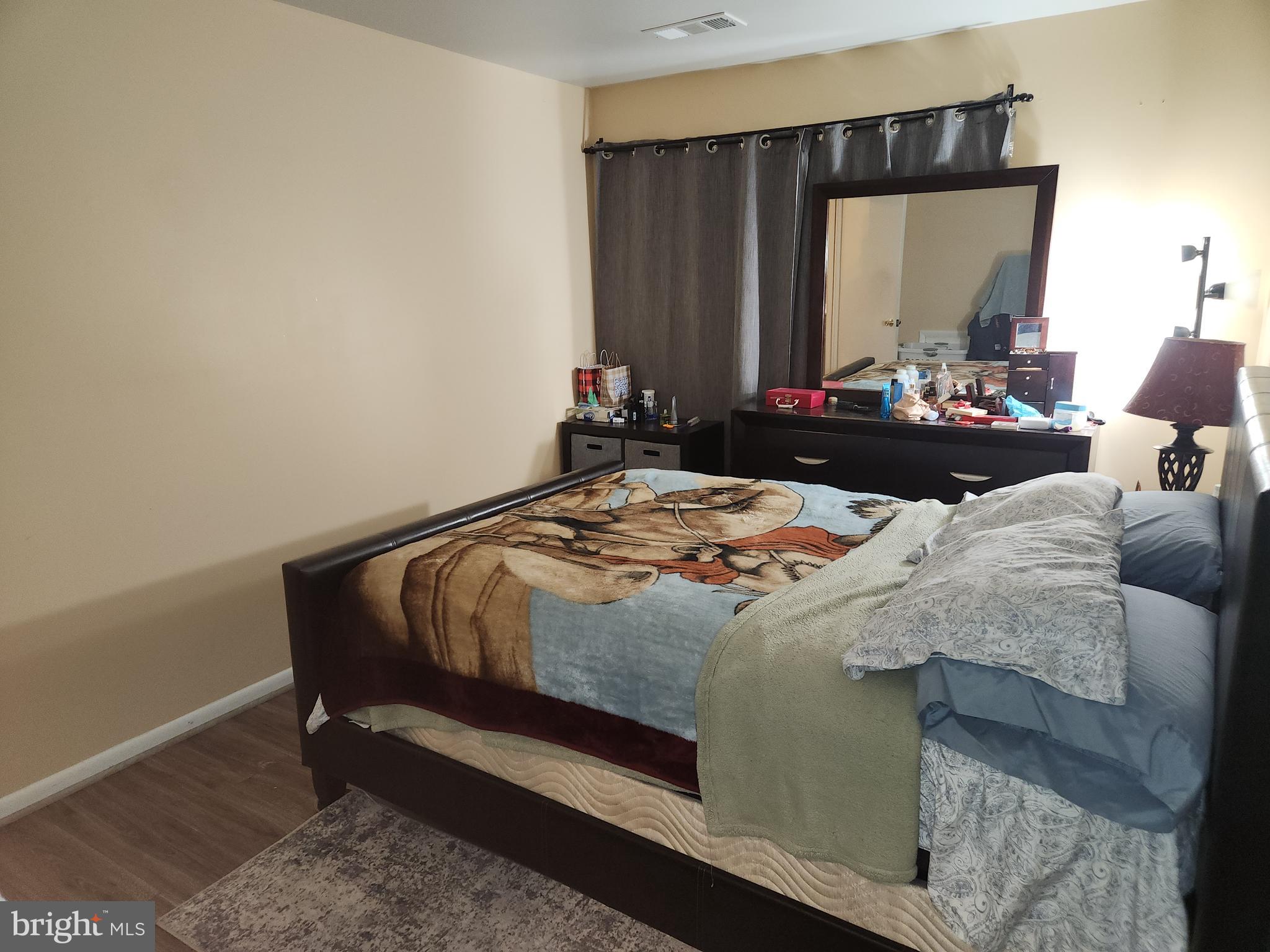 VILLAGE OF OAKLAND MILLS - Residential