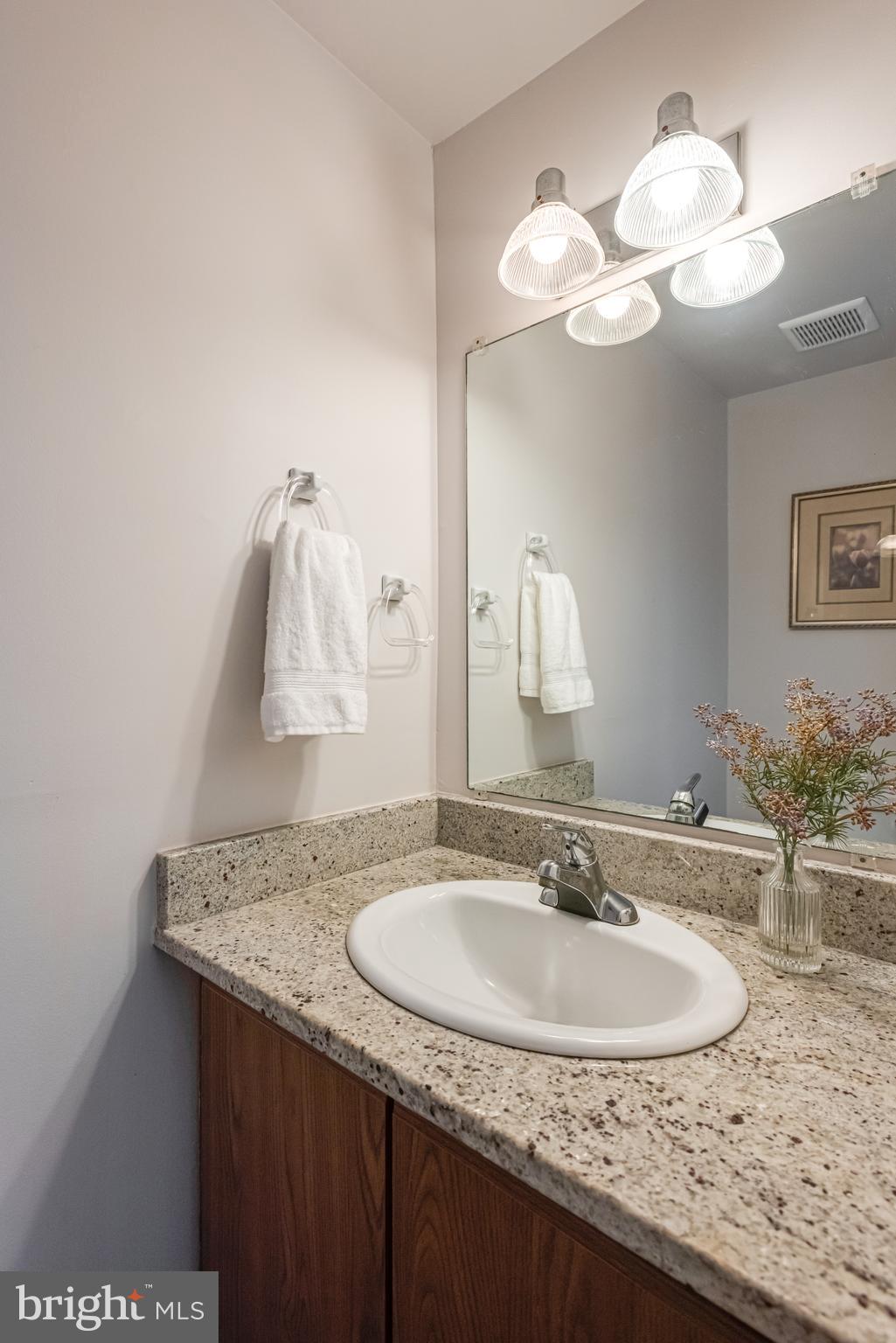 LYNETREE - Residential