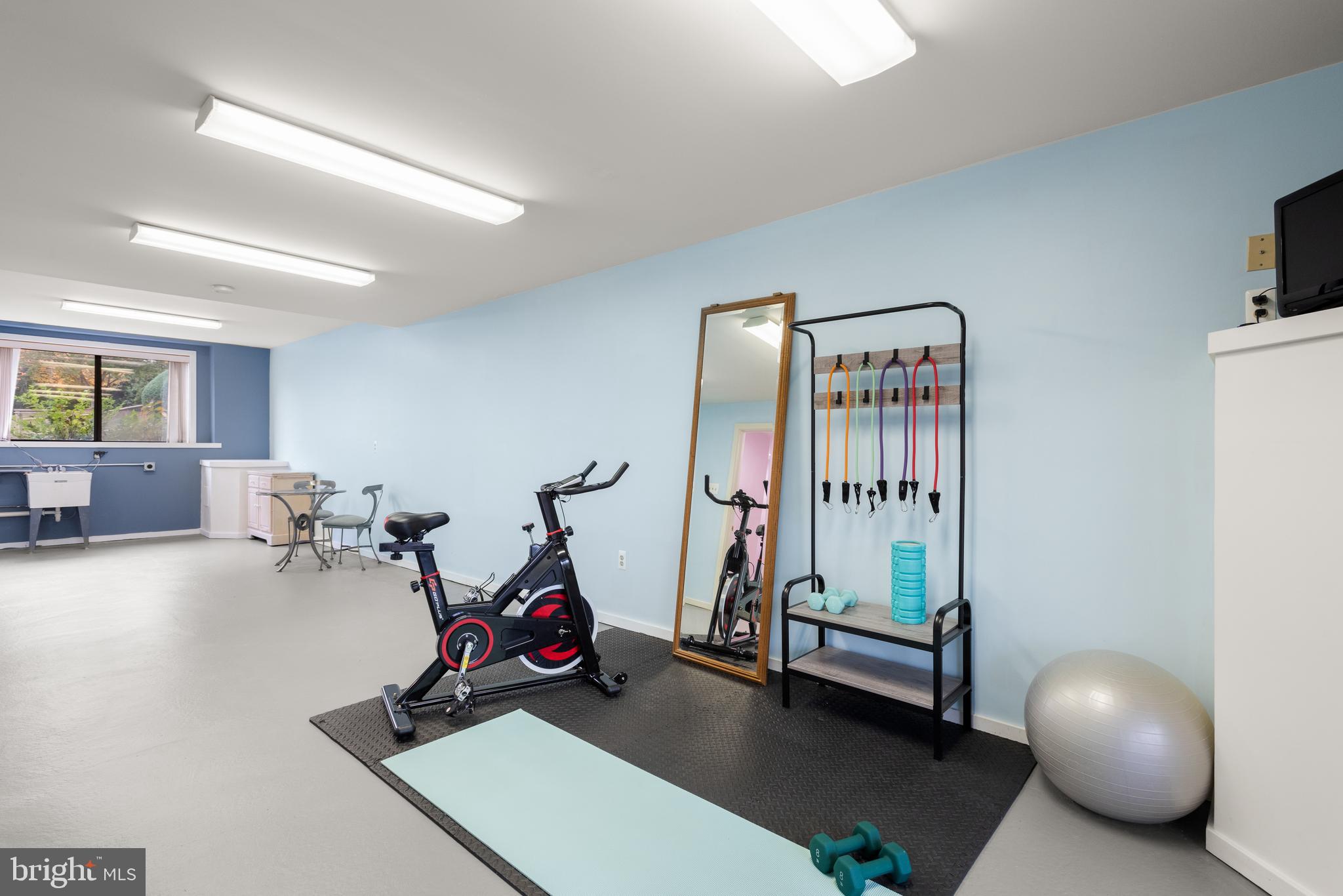 LYNETREE - Residential