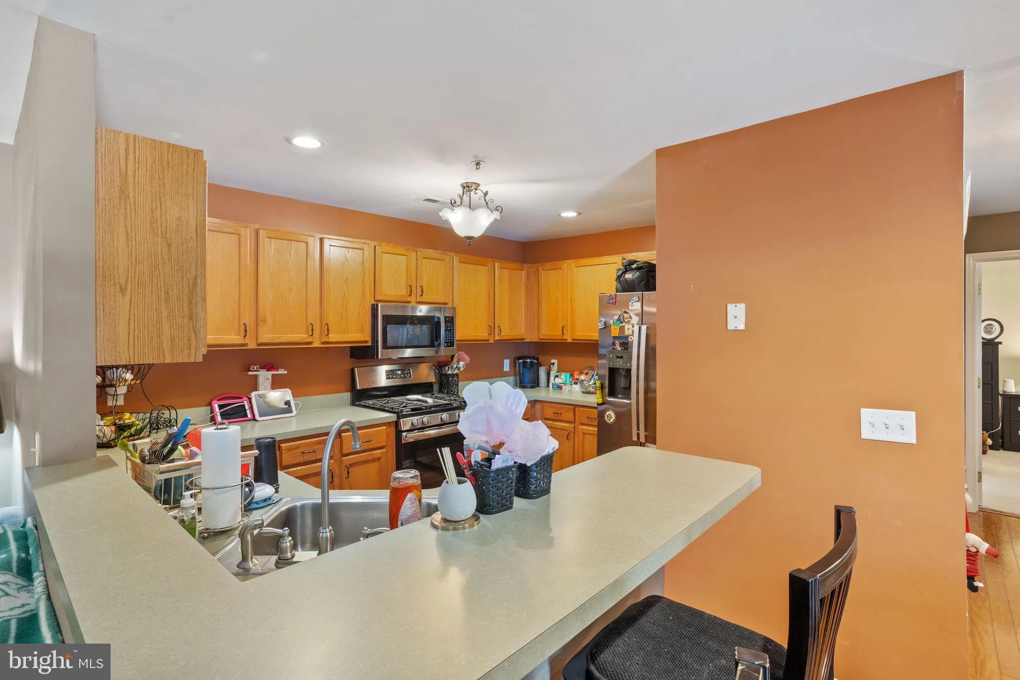 Delran, New Jersey 08075, United States, 3 Bedrooms Bedrooms, ,2 BathroomsBathrooms,Residential,Contingent,124488