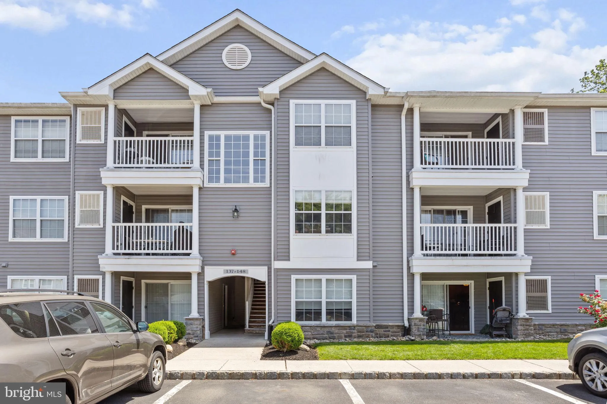 Delran, New Jersey 08075, United States, 3 Bedrooms Bedrooms, ,2 BathroomsBathrooms,Residential,Contingent,124488