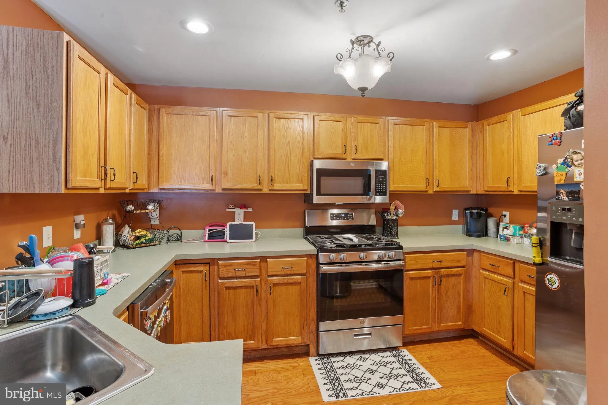 Delran, New Jersey 08075, United States, 3 Bedrooms Bedrooms, ,2 BathroomsBathrooms,Residential,Contingent,124488