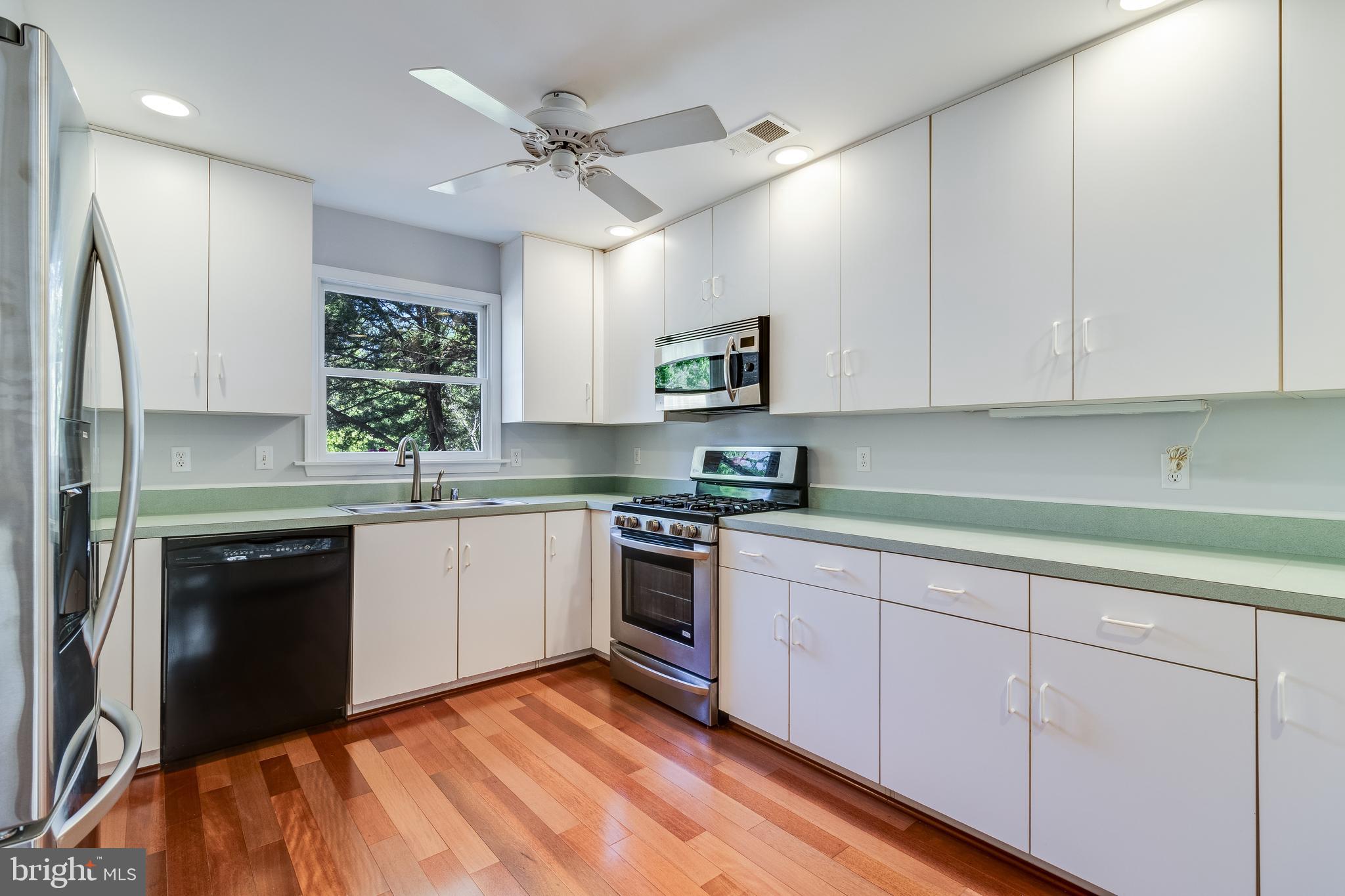 COVE POINT - Residential