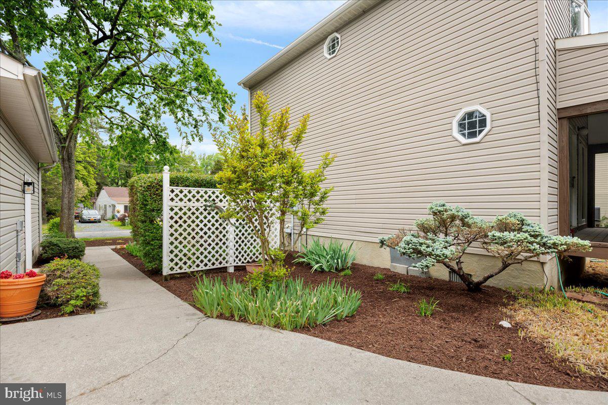 COVE POINT - Residential