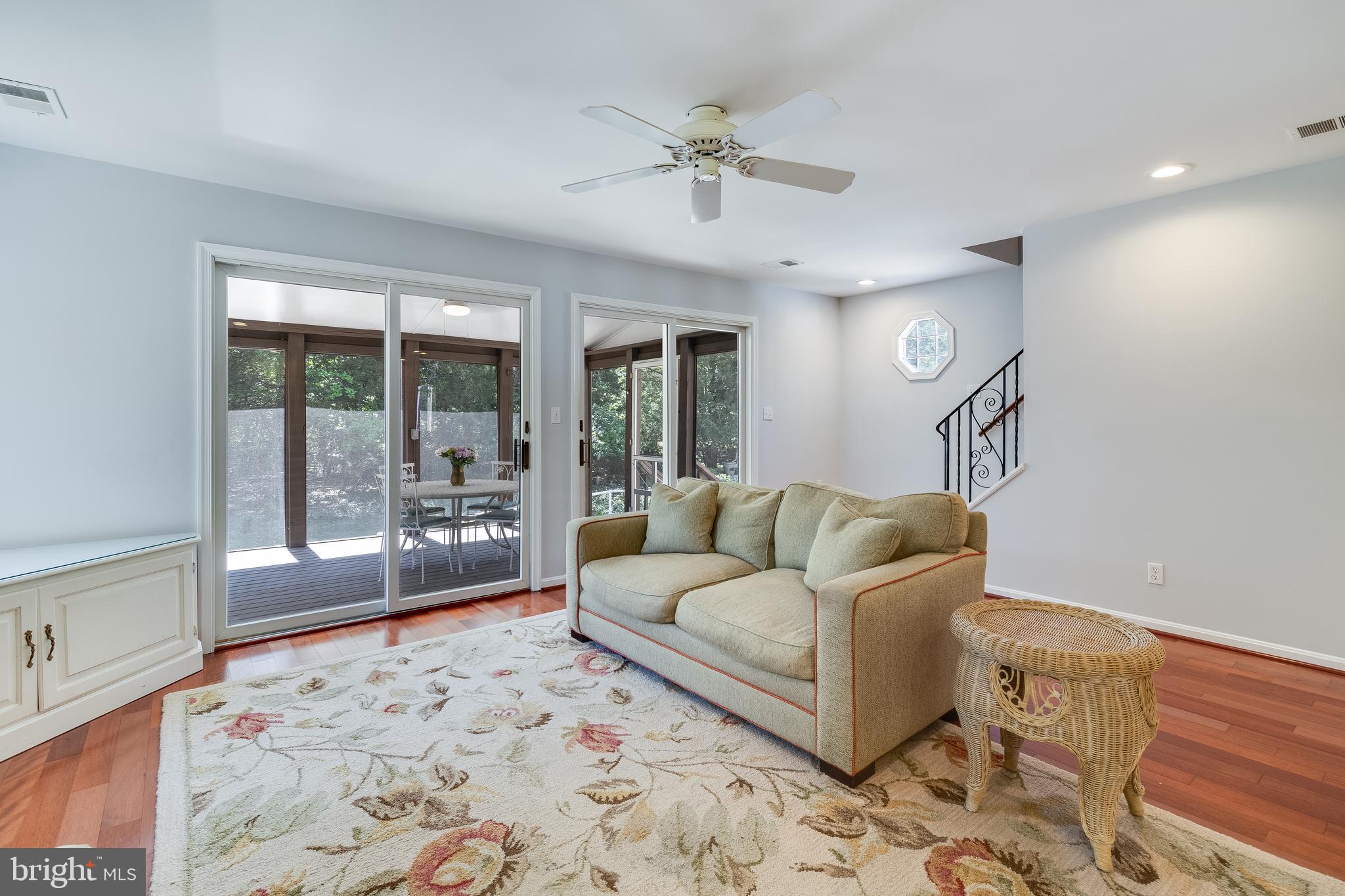 COVE POINT - Residential